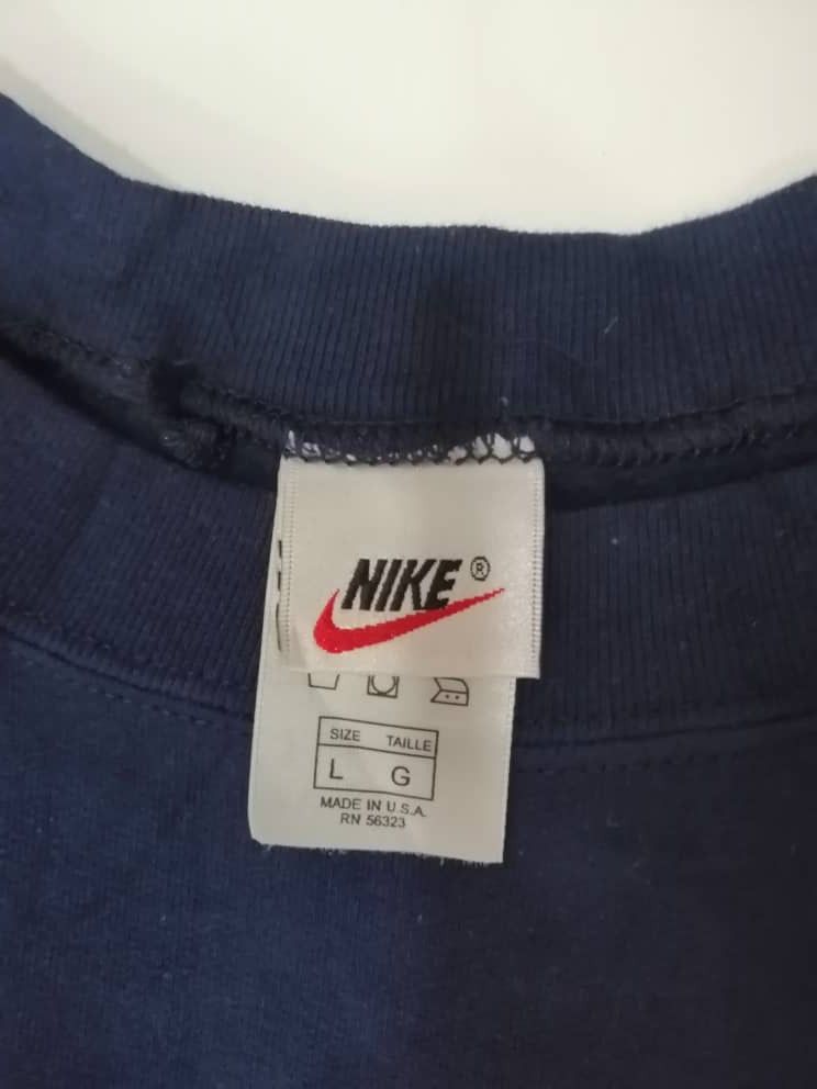 Nike Vintage 90s Nike Small Swoosh Sweatshirt Size US L / EU 52-54 / 3 - 4 Thumbnail