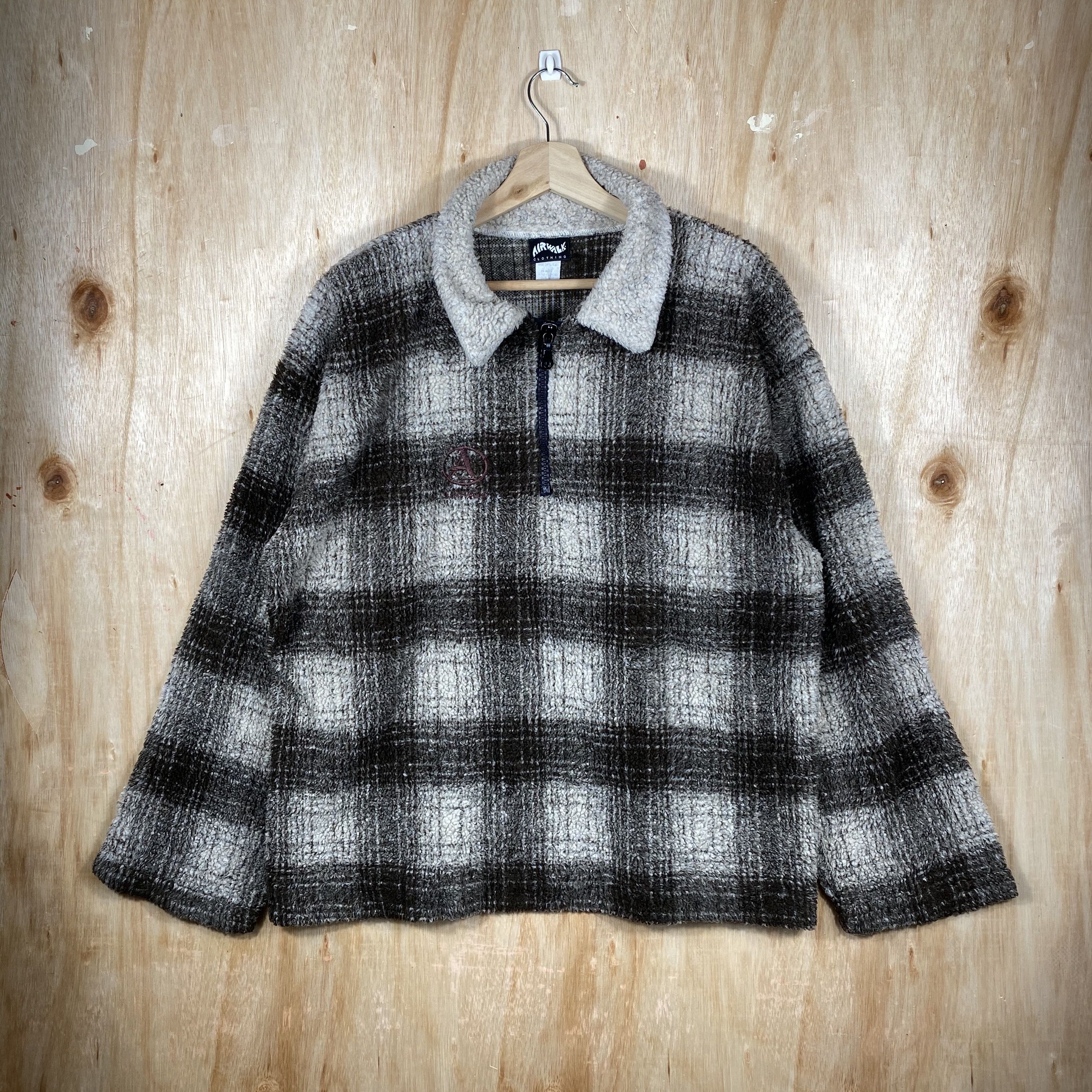 Airwalk × Vintage Vintage USA Airwalk Sherpa Fleece Sweatshirt Size US L / EU 52-54 / 3 - 1 Thumbnail
