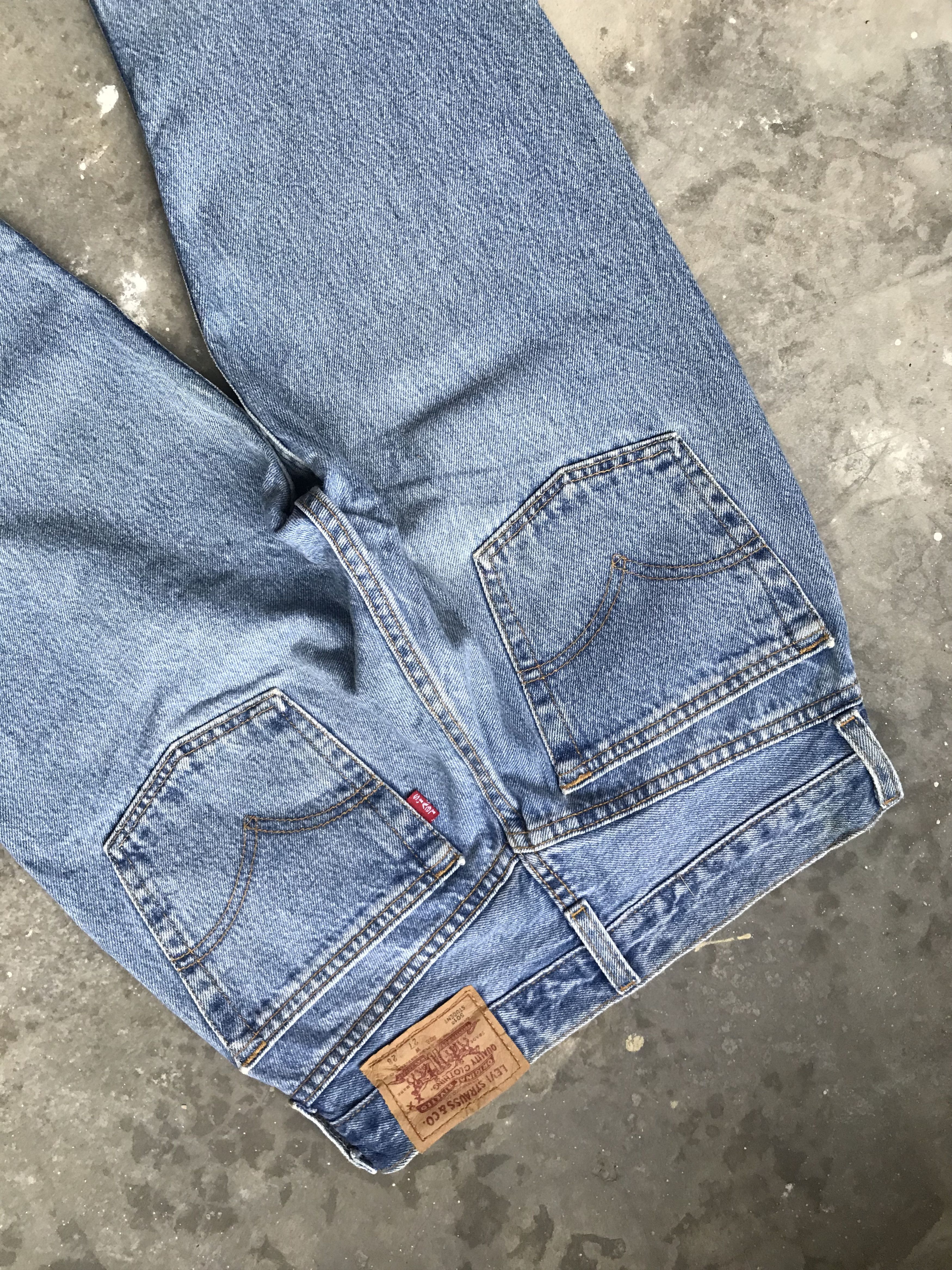 VLEV26 W25 Vintage Levis 501 Student Denim