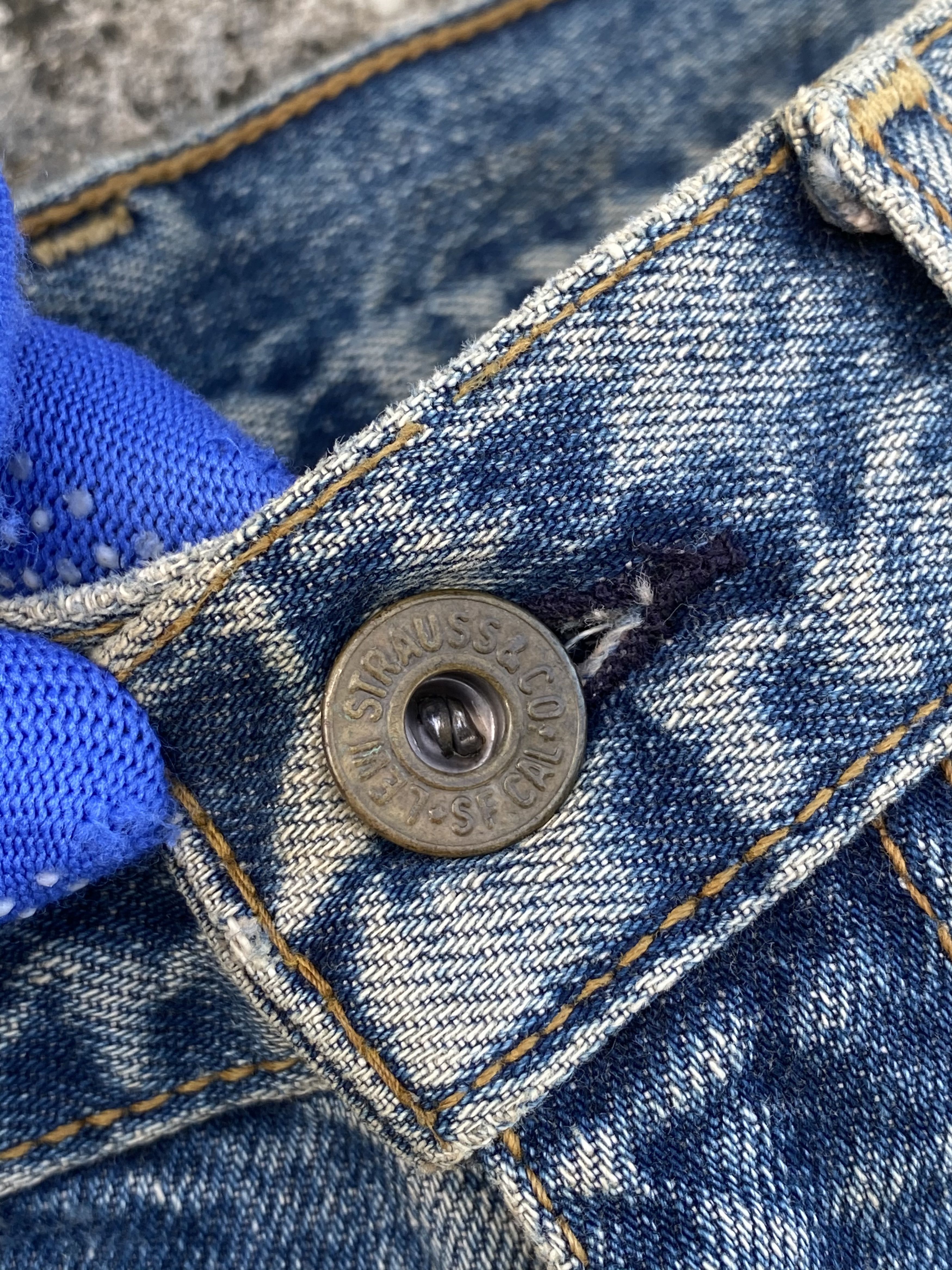 Levi's × Vintage 90s Vintage Light Blue Wash Levis 504 Redline Size US 29 - 11 Thumbnail