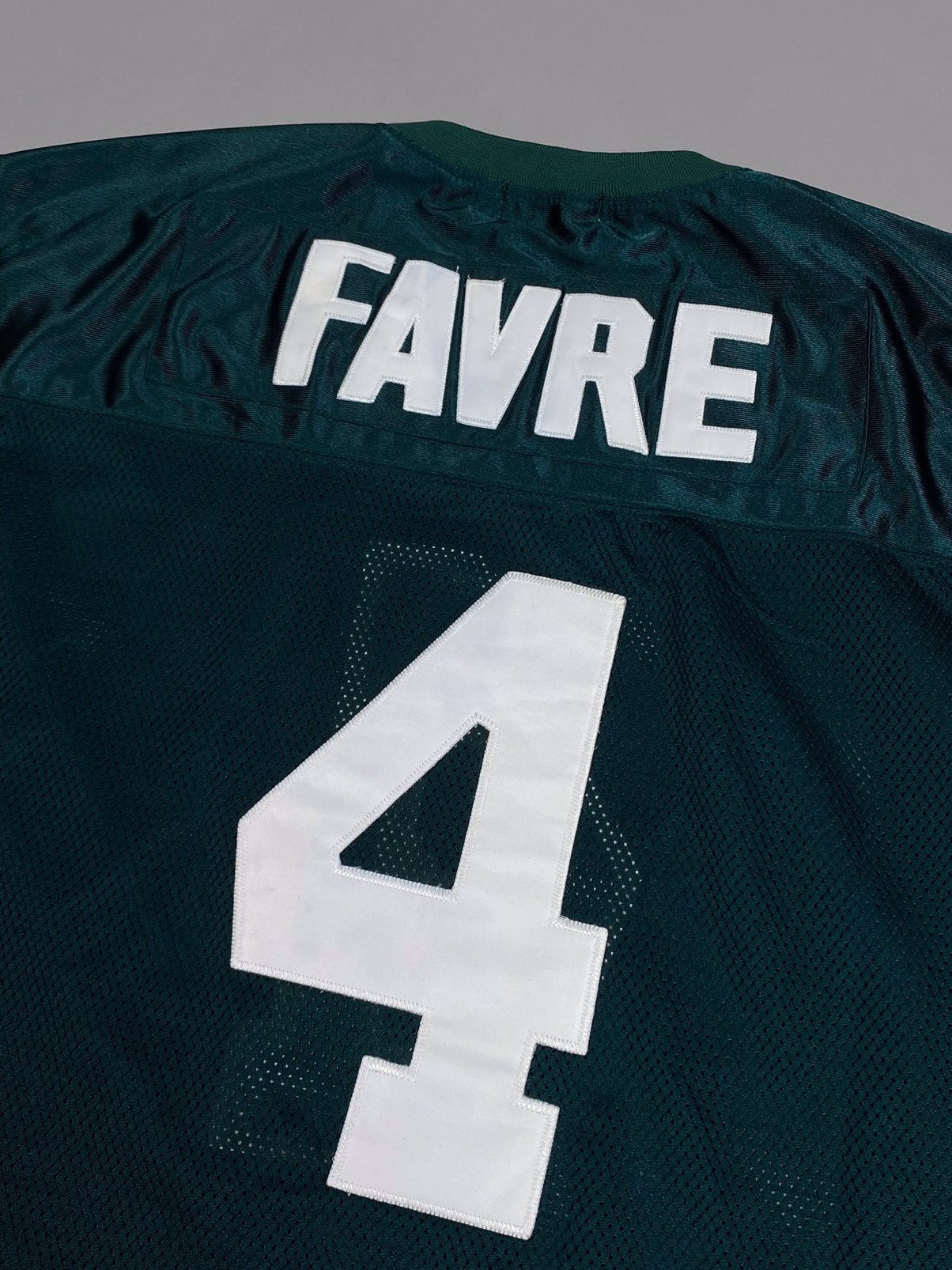 Mitchell & Ness × NFL × Vintage Brett Favre #4 Green Bay Packers NFL Jersey Size US L / EU 52-54 / 3 - 7 Thumbnail