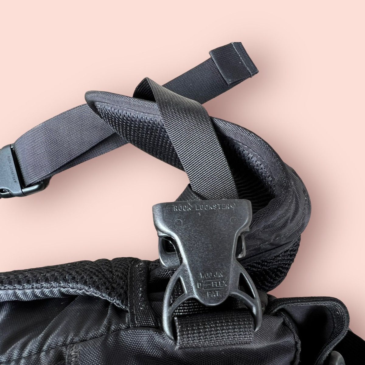 The North Face × Vintage VINTAGE THE NORTH FACE 2WAY OUTDOOR WAIST/CROSSBODY BAG Size ONE SIZE - 18 Thumbnail