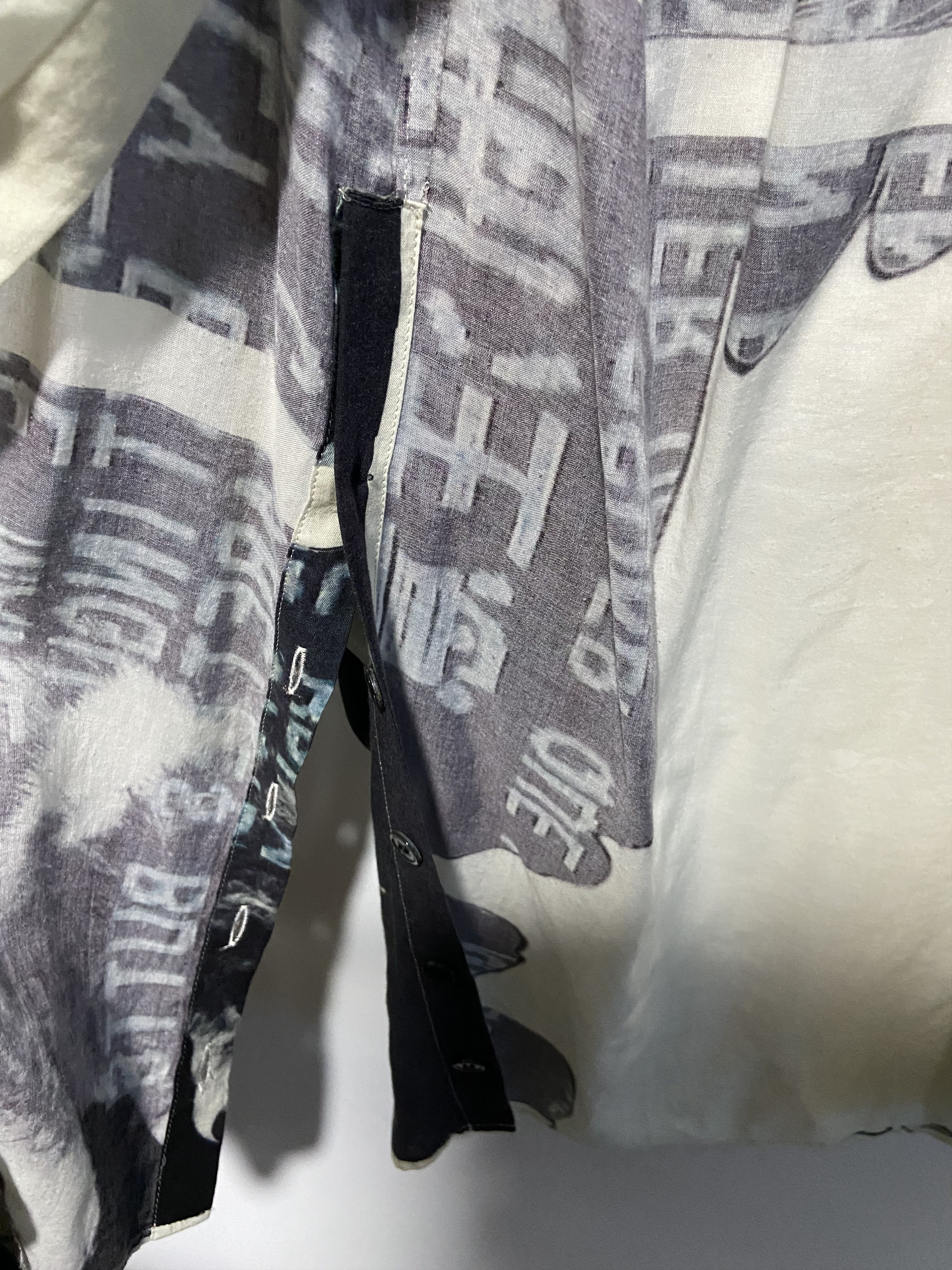 Yohji Yamamoto Yohji Yamamoto 18ss Comic Shirt Size US L / EU 52-54 / 3 - 4 Thumbnail
