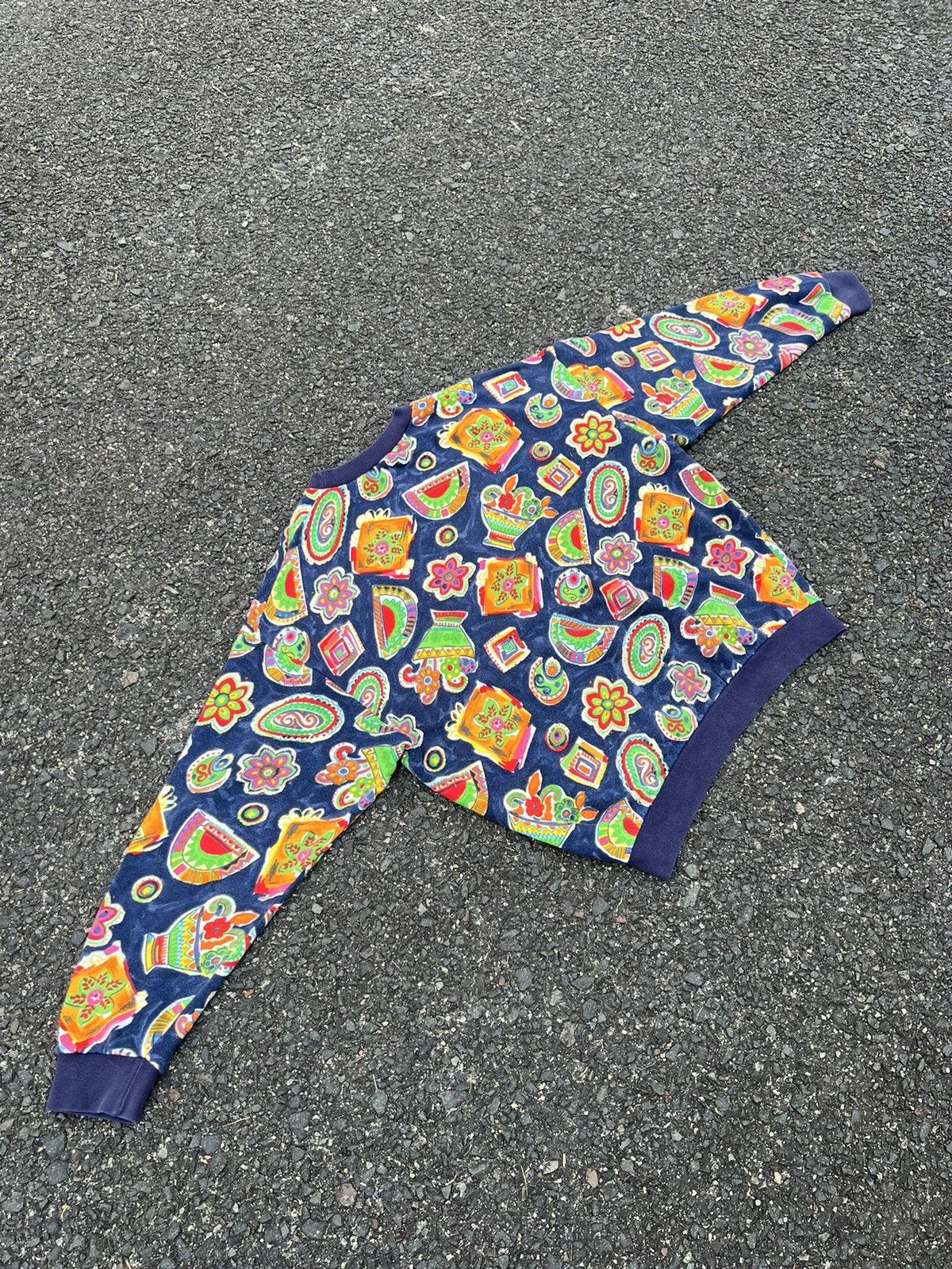 Japanese Brand UNITED COLOUR OF BENETON SWEATSHIRTS VINTAGE LIKE COOGI Size US M / EU 48-50 / 2 - 11 Thumbnail