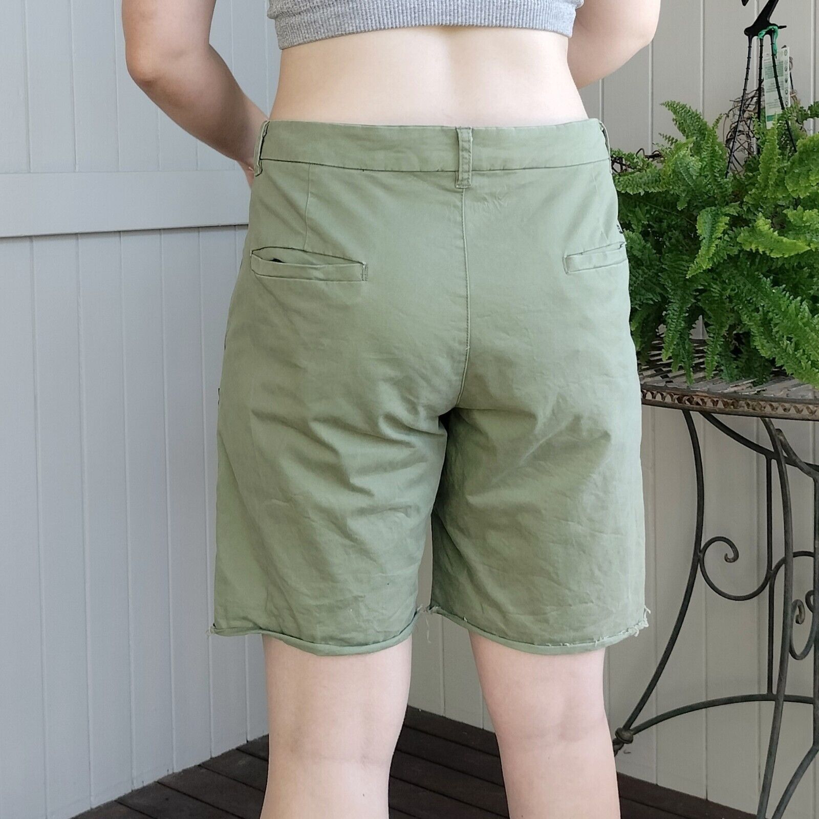 Designer Another Brand Shorts Cargo Utiliity Distressed Bermuda Size US 34 / EU 50 - 2 Thumbnail