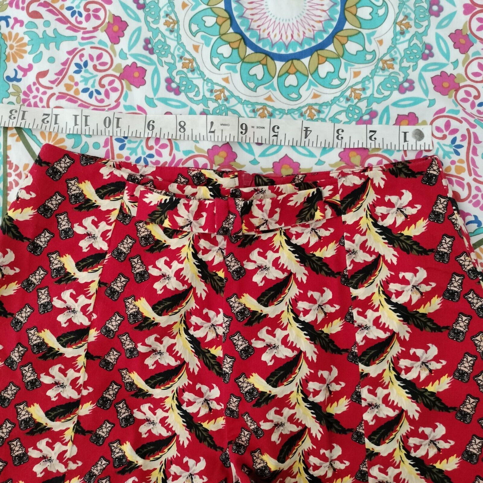 Dangerfield Revival Dangerfield Shorts Red High Waist Floral Tiki Size 26" / US 2 / IT 38 - 8 Thumbnail