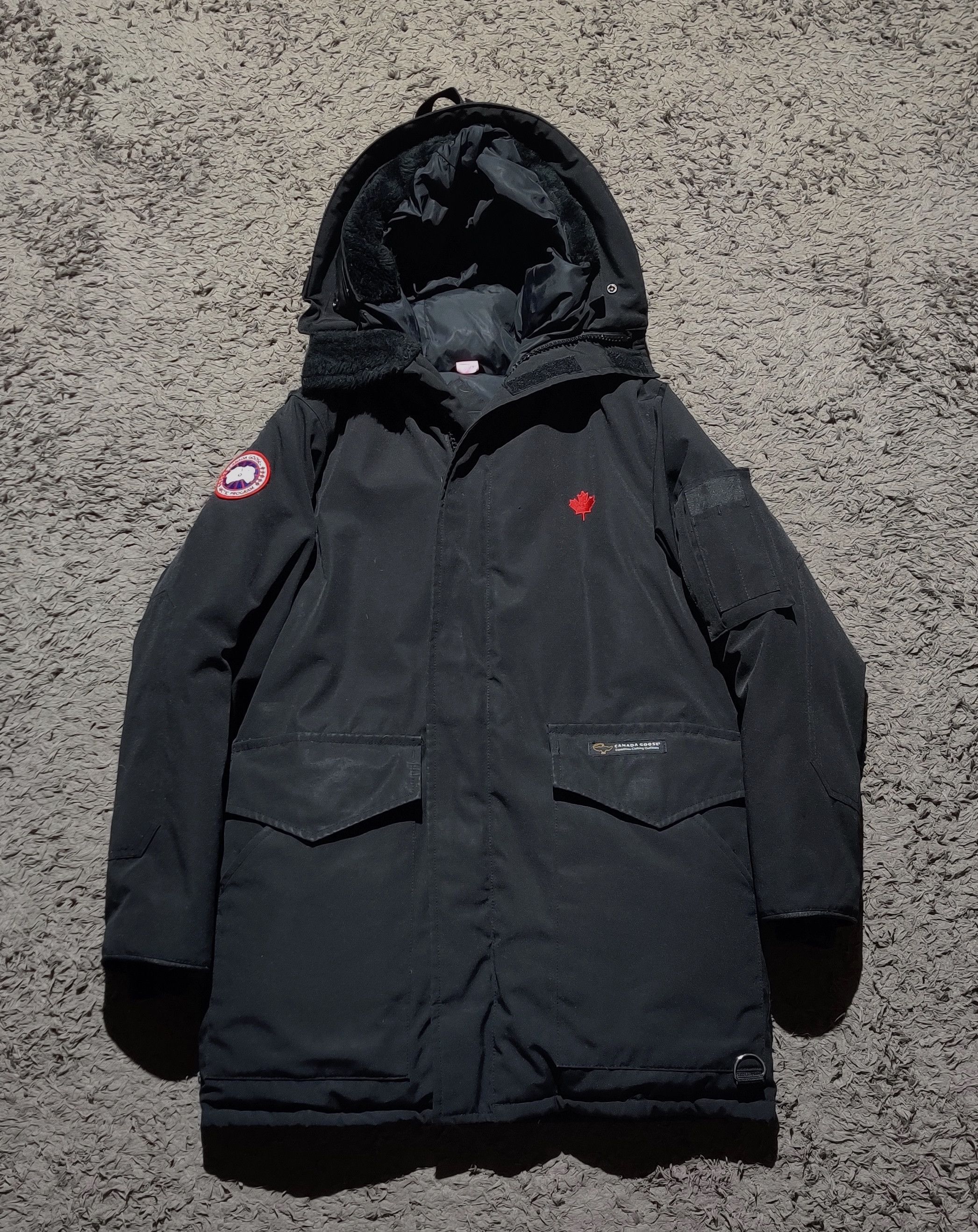 Canada Goose × Comme des Garcons × Junya Watanabe Manitoba No Down