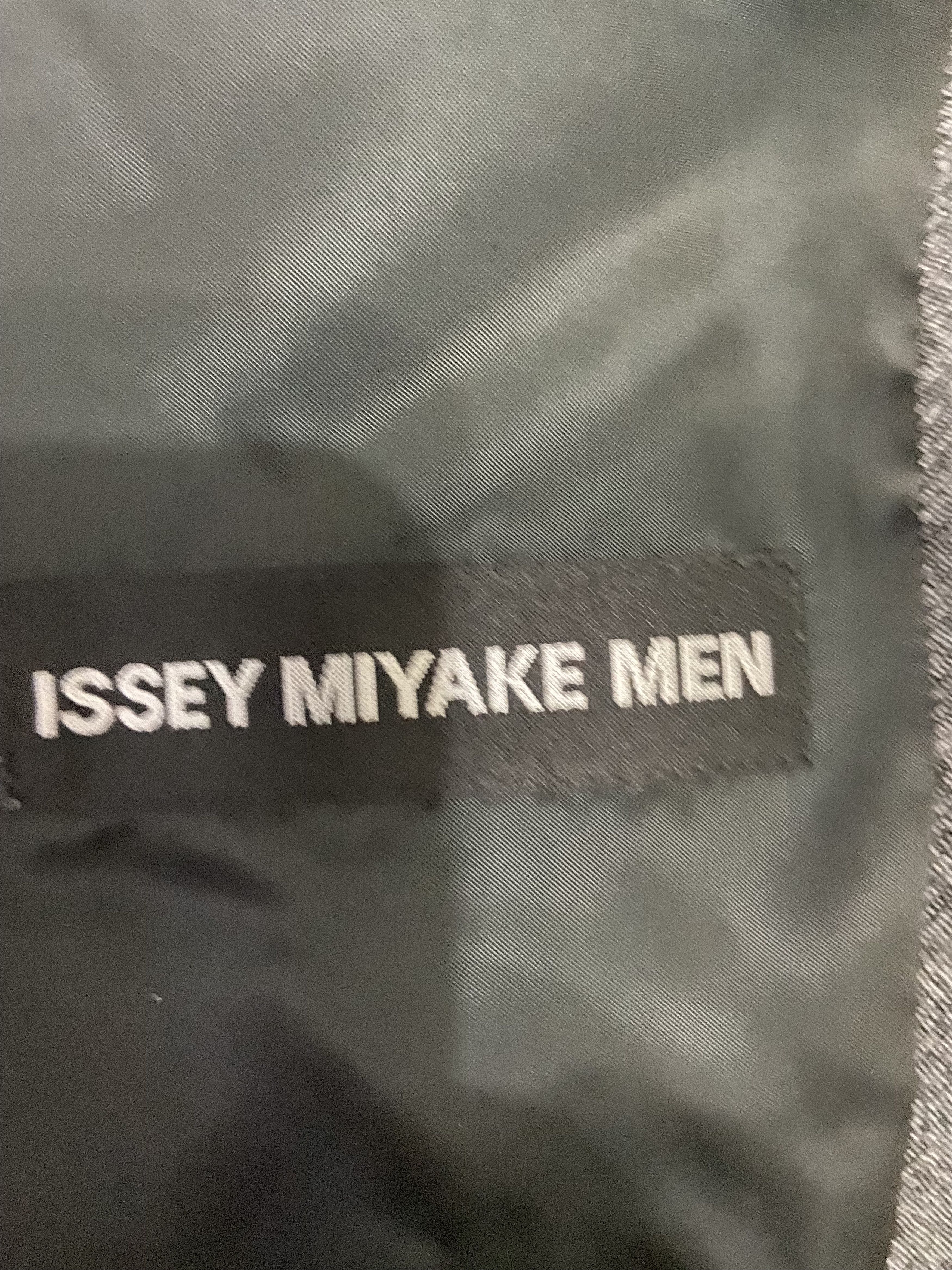 Issey Miyake Issey Miyake 19aw Grey Coat Size US L / EU 52-54 / 3 - 5 Thumbnail