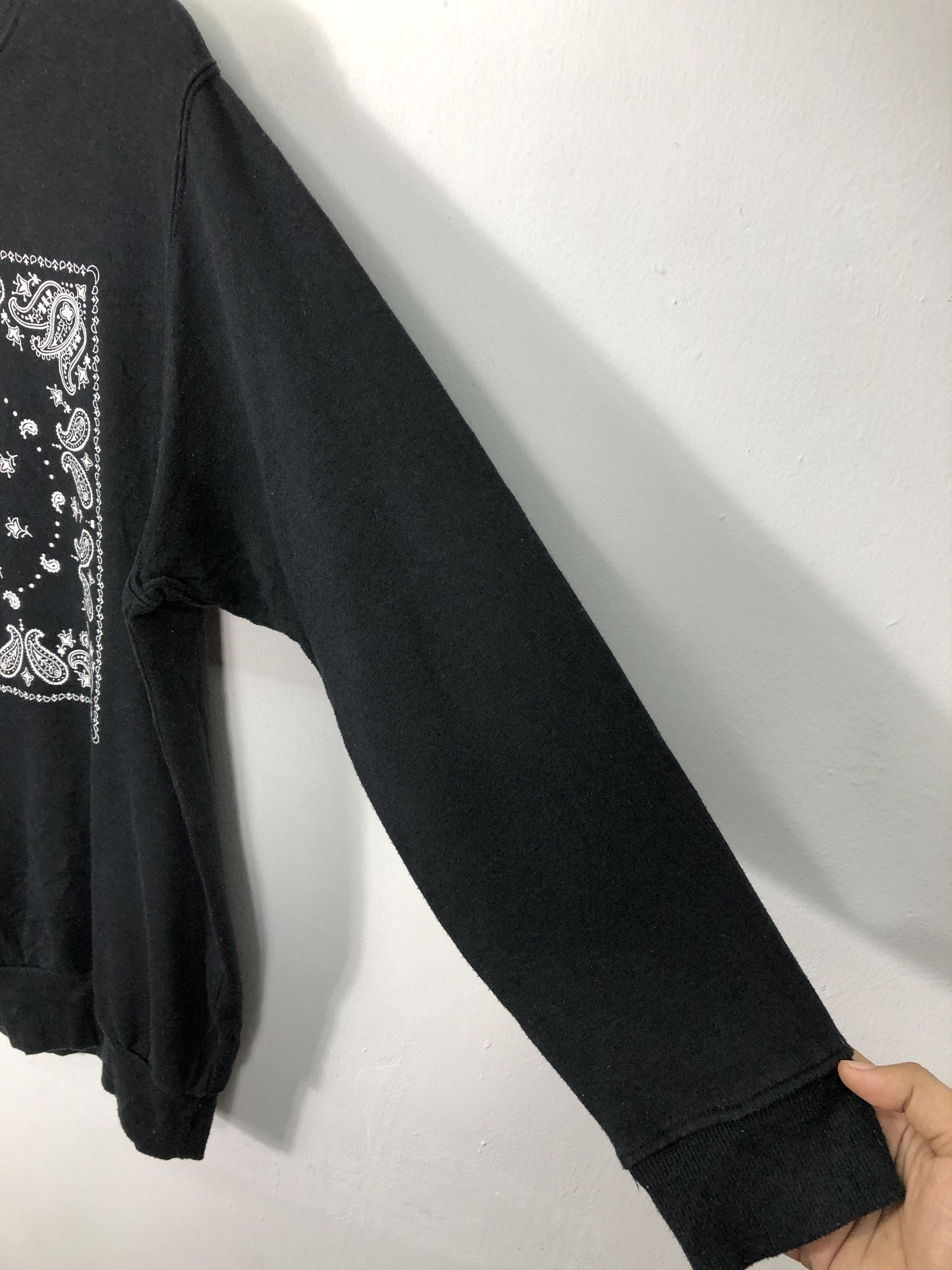 Japanese Brand × Vintage Vintage Y2K Japanese Brand Paisley Sweatshirt Size US L / EU 52-54 / 3 - 3 Thumbnail