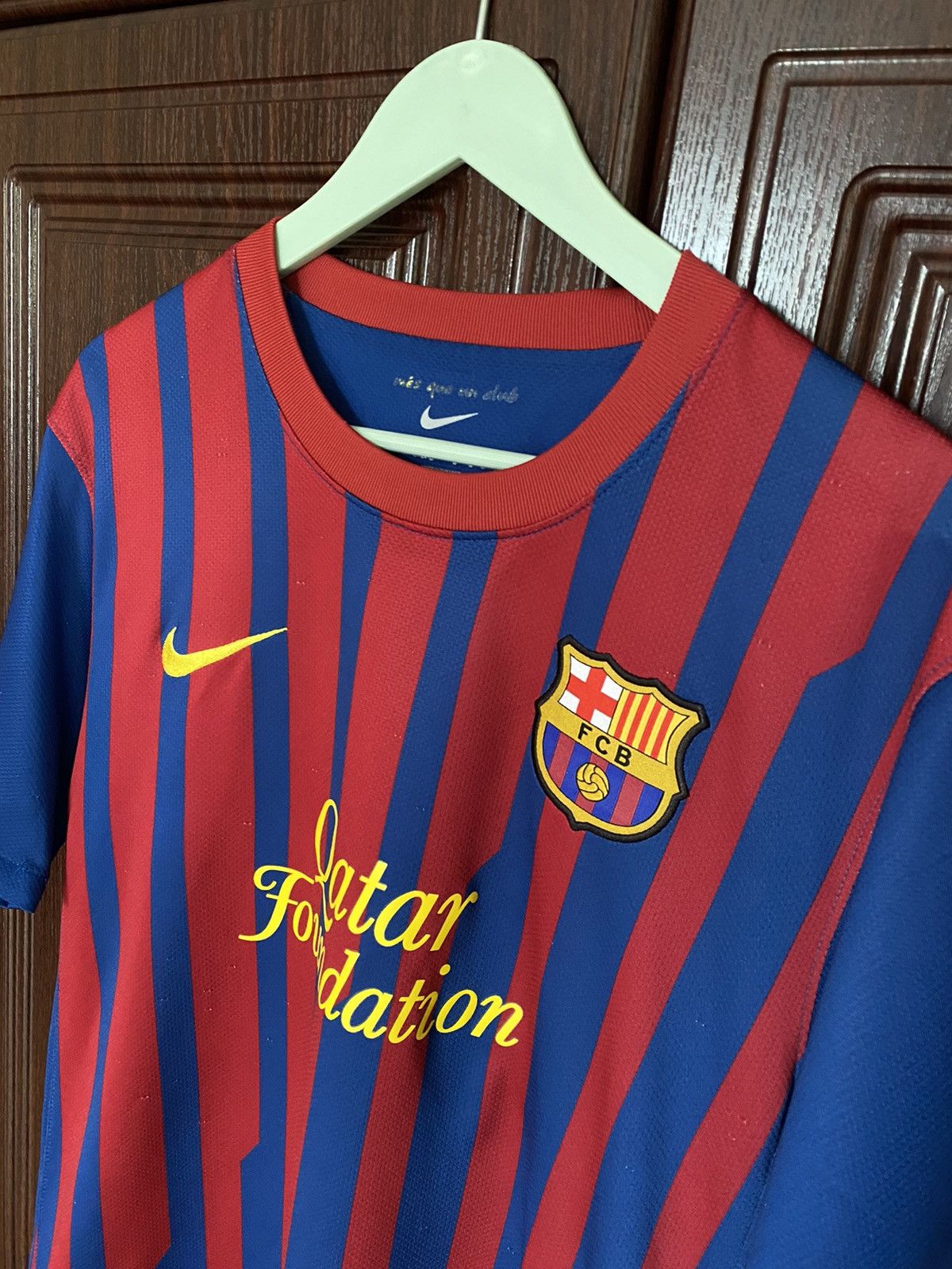 Nike Barcelona 2011 2012 Nike Soccer Jersey Real PSG Liverpool Size US M / EU 48-50 / 2 - 2 Thumbnail