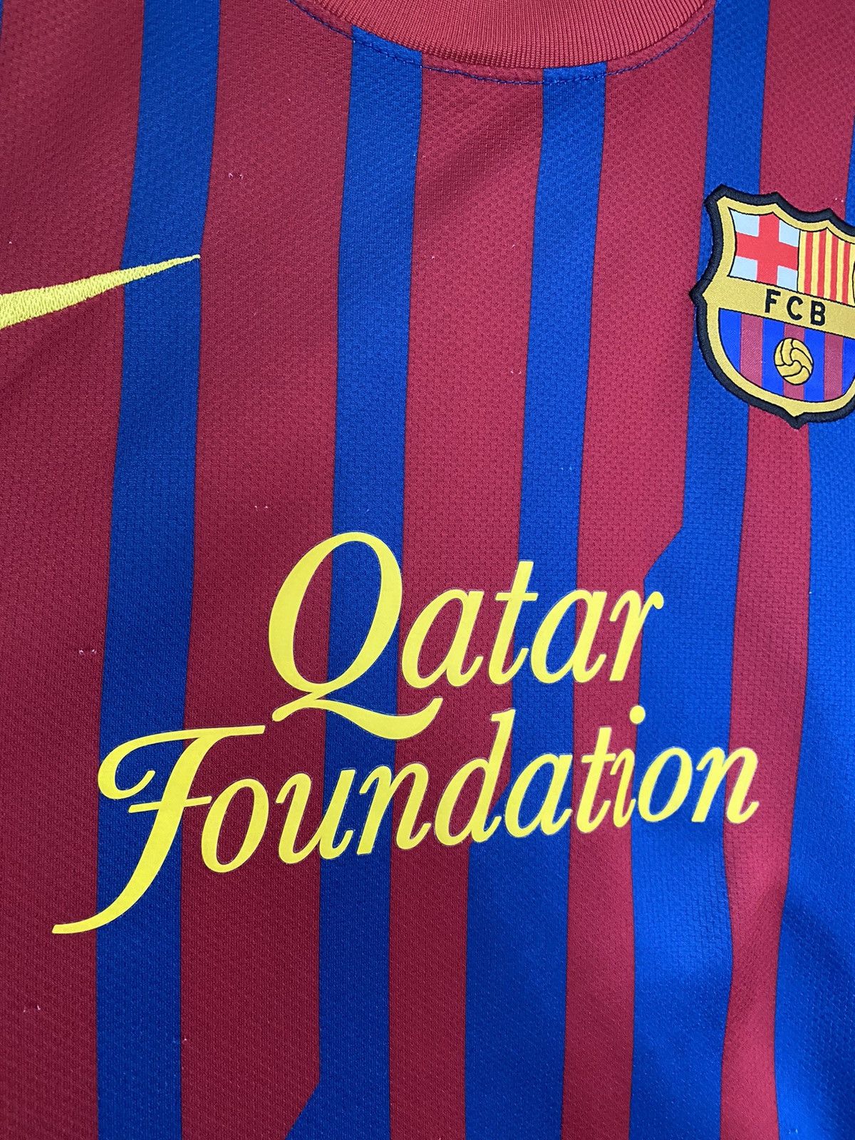 Nike Barcelona 2011 2012 Nike Soccer Jersey Real PSG Liverpool Size US M / EU 48-50 / 2 - 3 Thumbnail