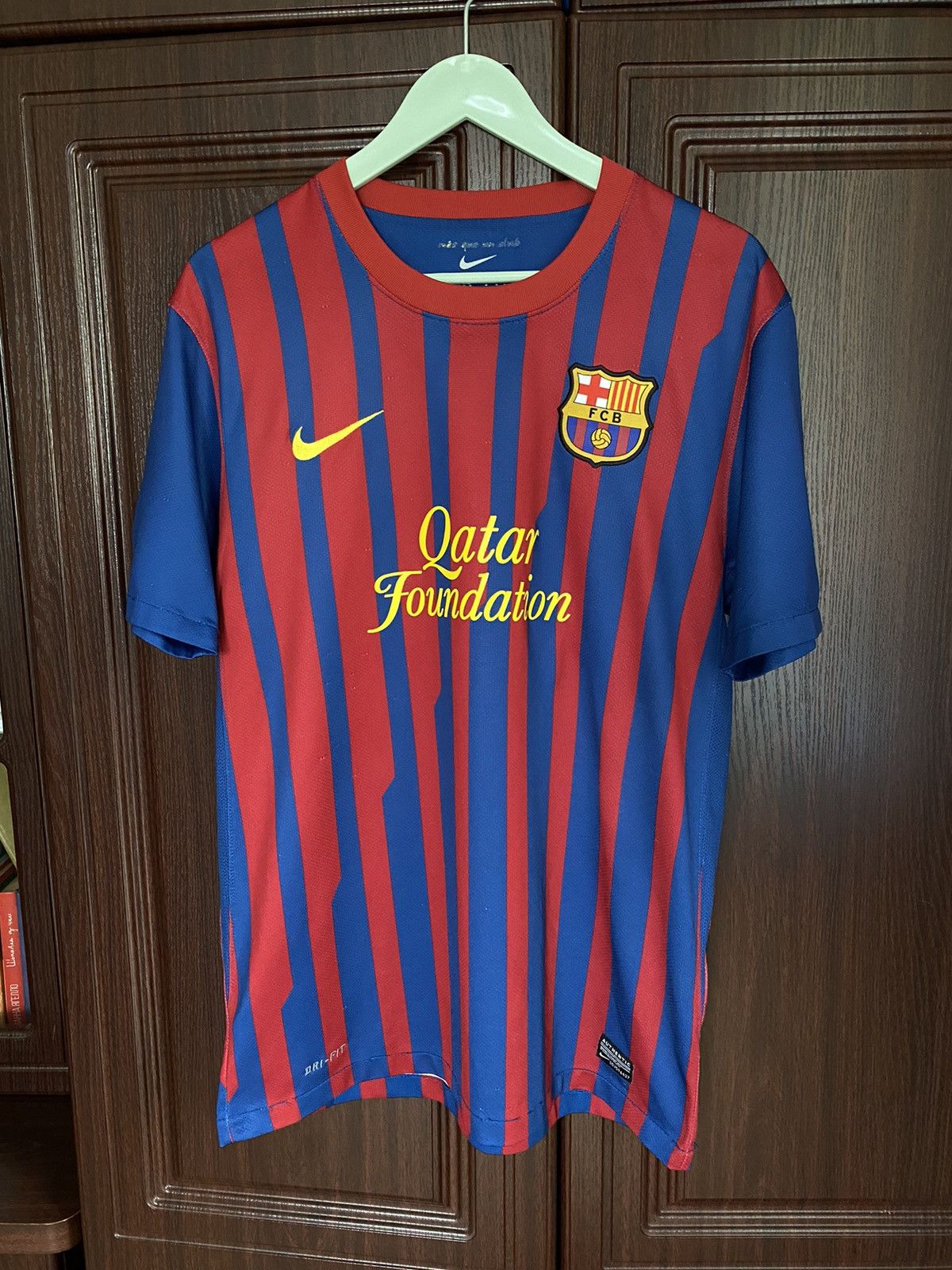 Nike Barcelona 2011 2012 Nike Soccer Jersey Real PSG Liverpool Size US M / EU 48-50 / 2 - 1 Thumbnail