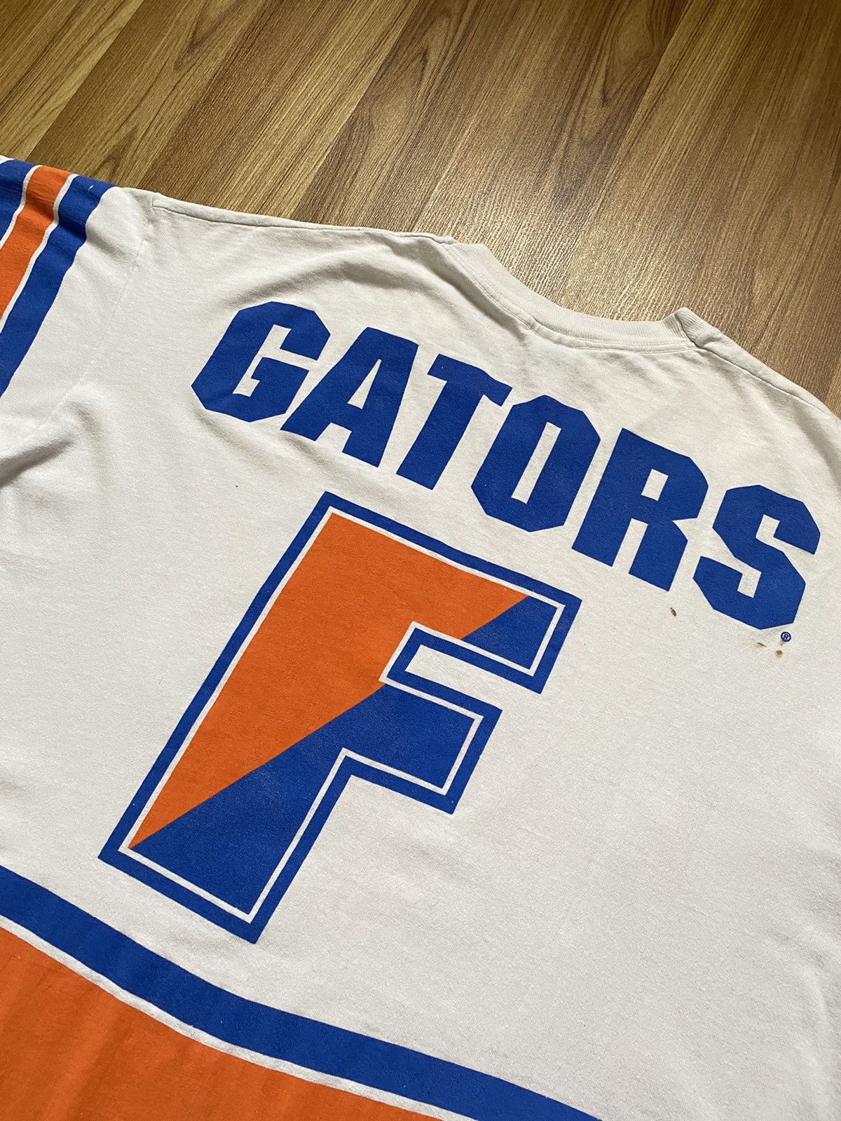 NFL Vintage Y2K Florida Gators Full Print T Shirt Bills Lakers Size US XL / EU 56 / 4 - 5 Thumbnail