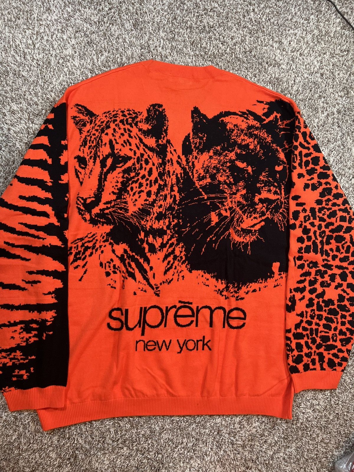 【本物保証 /関税・送料無料】Supreme Big Cats Jacquard Top Supreme Big Cats Jacquard L S Top (SS23) - $128