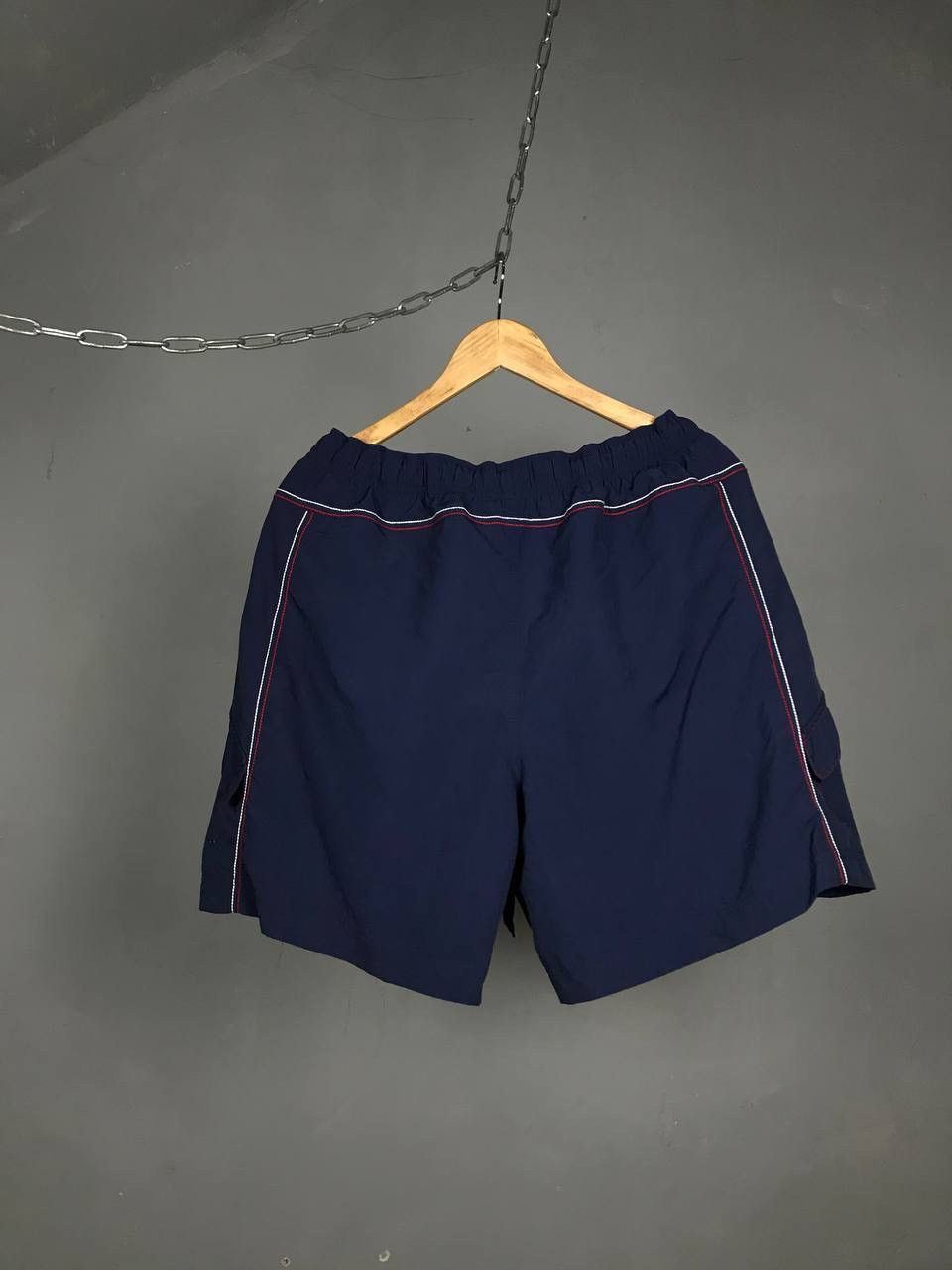 Vintage Nike swoosh streetwear vintage shorts Size US 36 / EU 52 - 5 Thumbnail