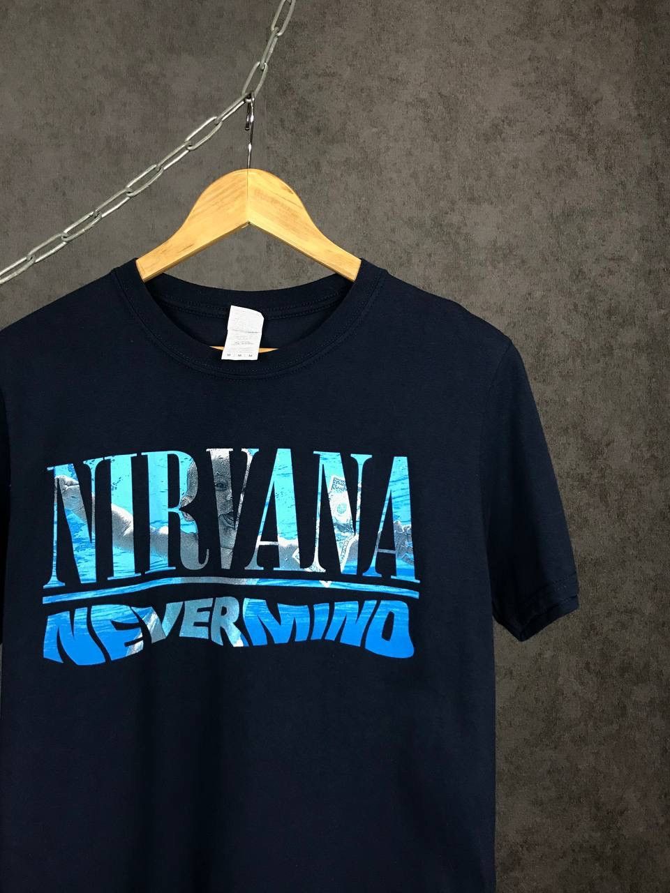 Band Tees Nirvana Nevermind vintage cult rock band overprinted tee Size US M / EU 48-50 / 2 - 3 Thumbnail
