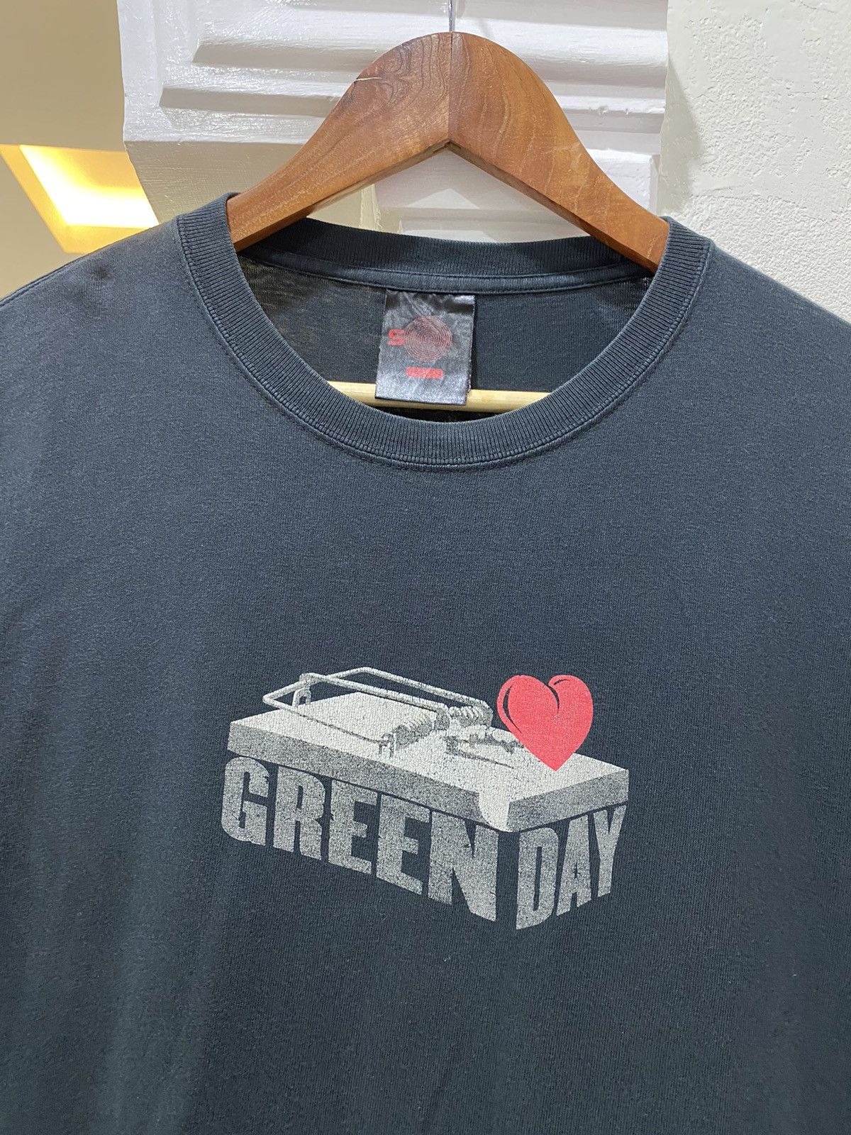 Band Tees × Vintage Vintage 90’s Green Day Band Tee Size US M / EU 48-50 / 2 - 2 Thumbnail