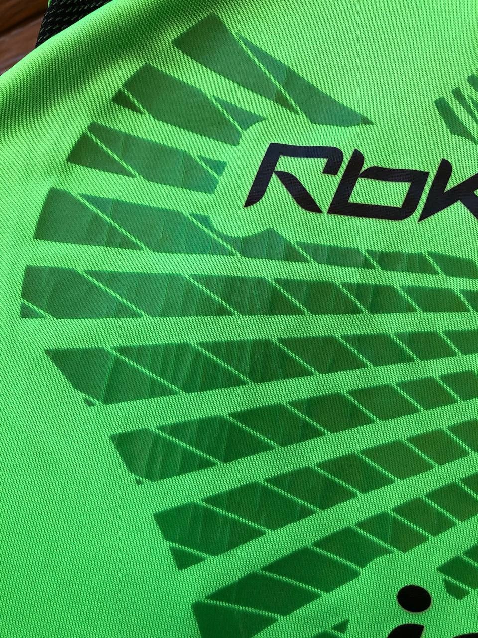 Reebok WEST HAM UNITED AWAY FOOTBALL SHIRT SOCCER JERSEY REEBOK Size US M / EU 48-50 / 2 - 4 Thumbnail