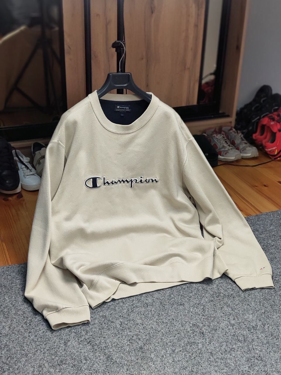 Champion Vintage 90's Champion usa Logo Beige Crewneck Sweatshirt Size US L / EU 52-54 / 3 - 22 Thumbnail