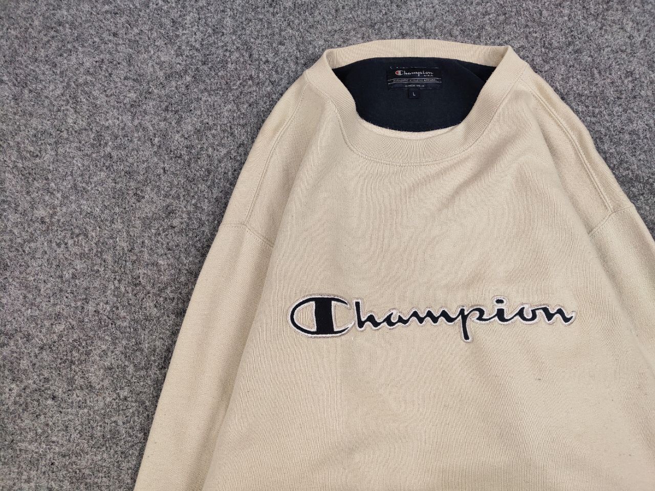 Champion Vintage 90's Champion usa Logo Beige Crewneck Sweatshirt Size US L / EU 52-54 / 3 - 11 Thumbnail