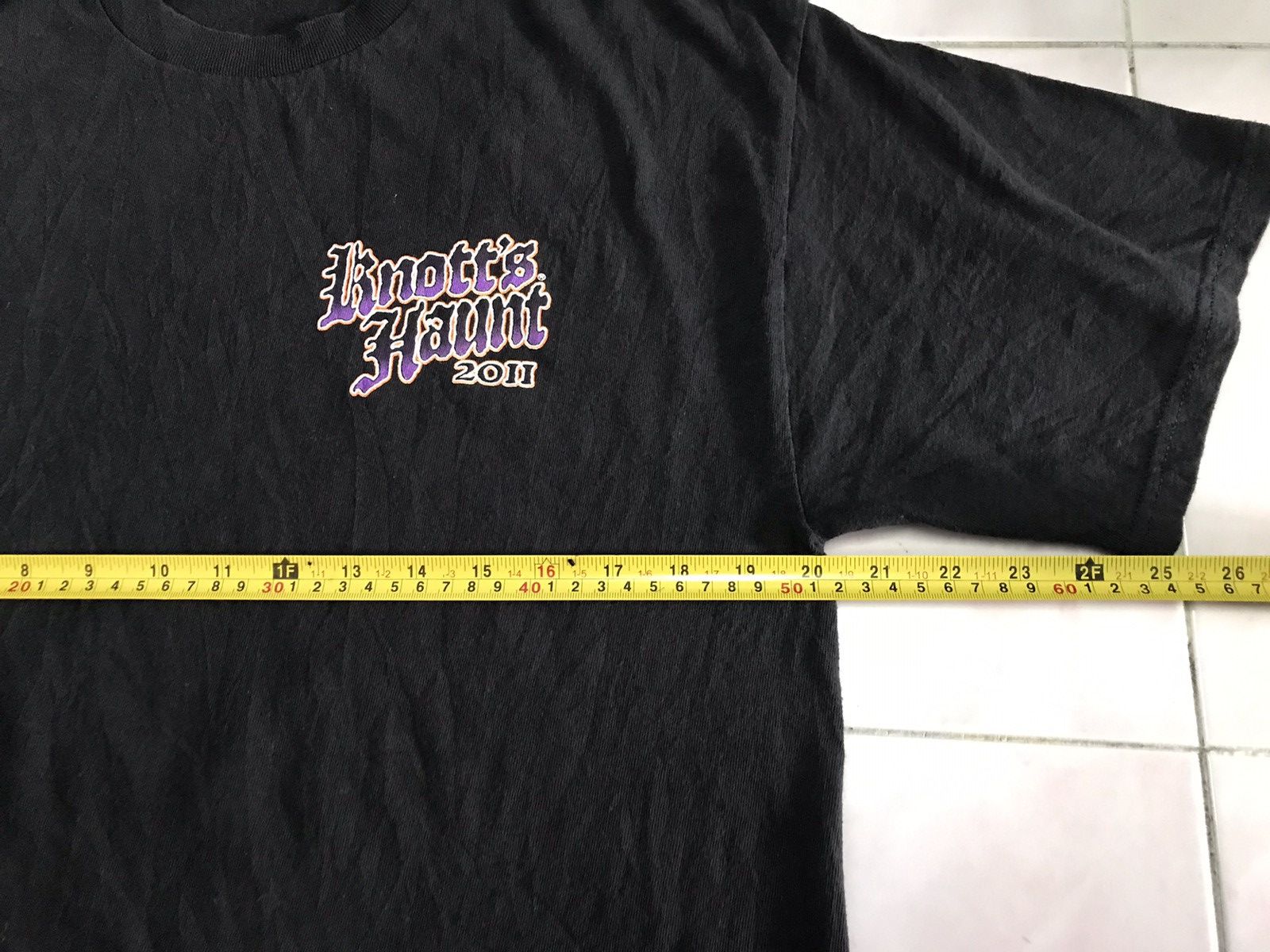 Vintage Halloween Haunt 2011 Big Print Tee Size US L / EU 52-54 / 3 - 7 Thumbnail