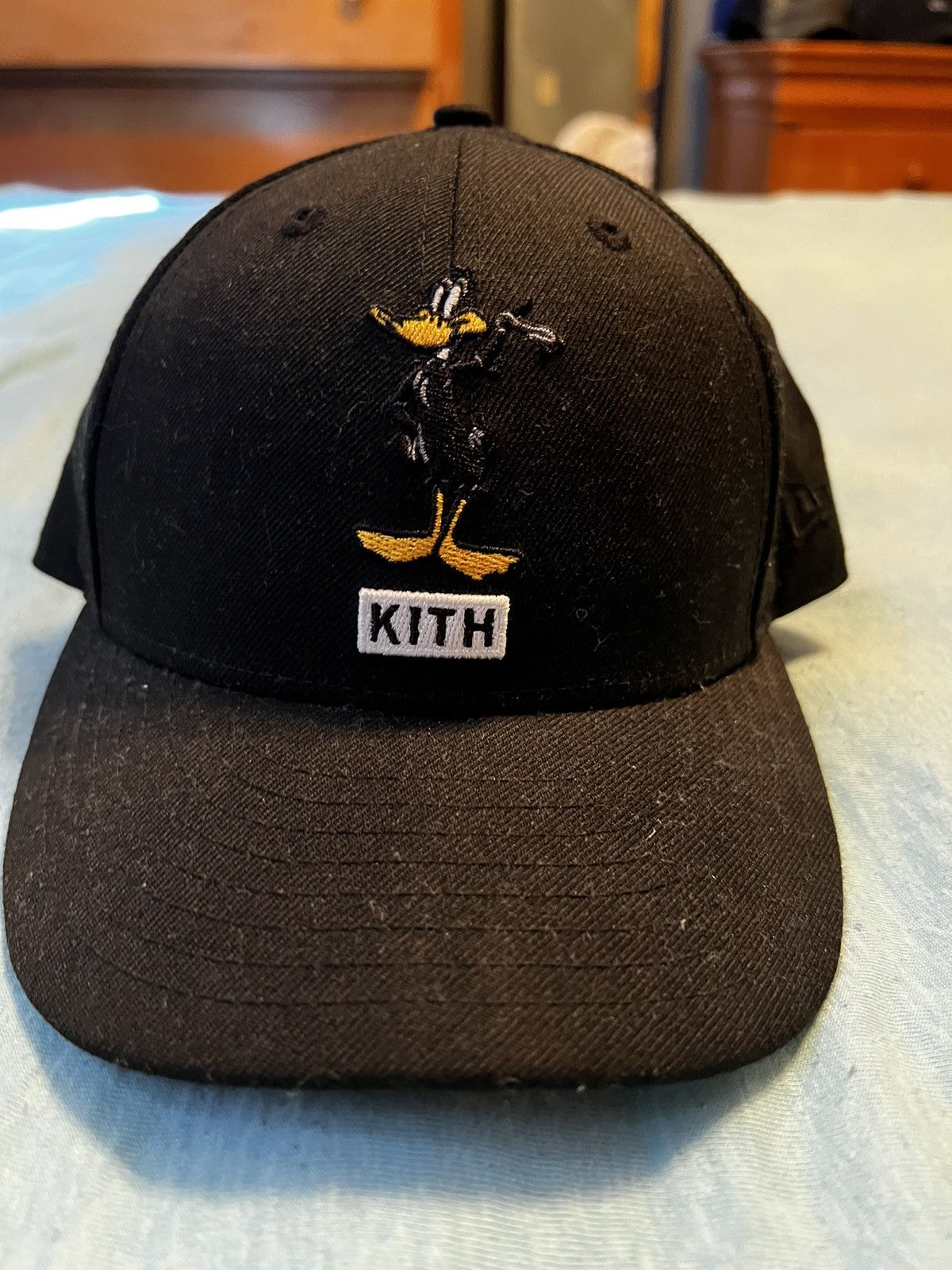 Kith x Looney Tunes x New Era Coyote 59Fifty Cap Black