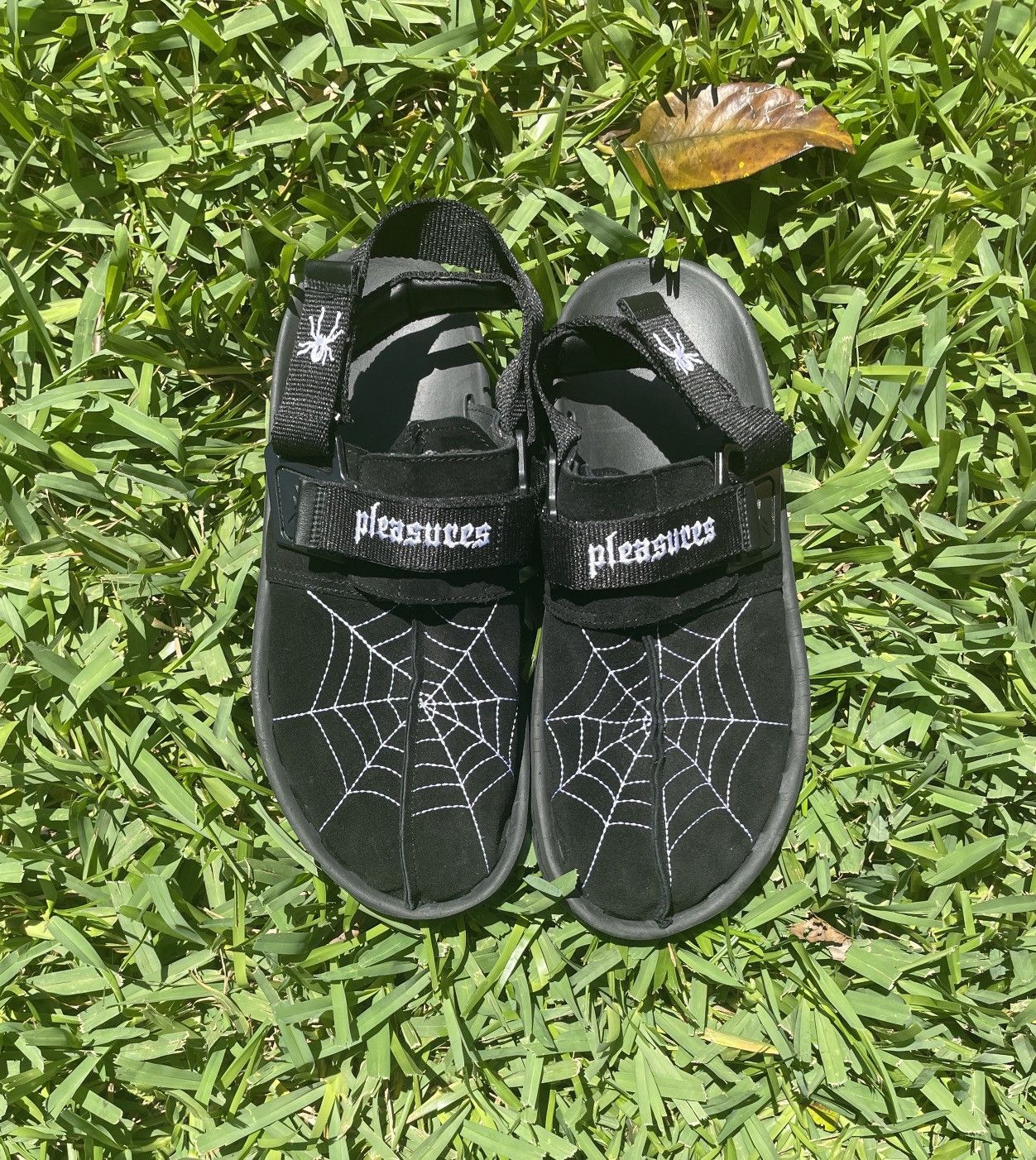 Nike × Pleasures Nike Beatnik x Pleasures Sandal “Spider” Size US 11 / EU 44 - 5 Thumbnail