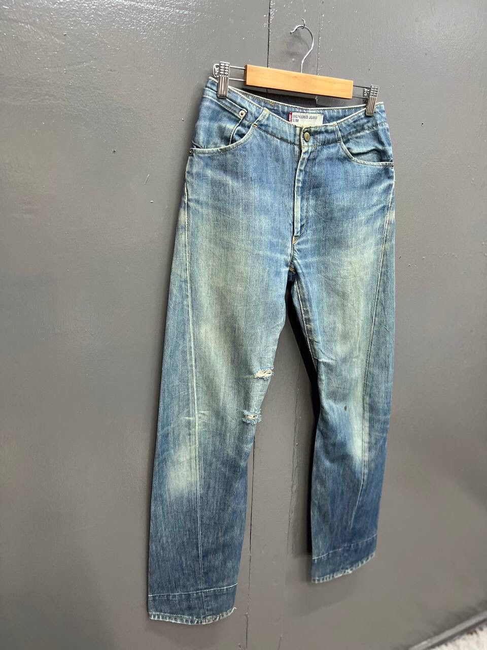 Levi's VINTAGE LEVI’S ENGINEERED JEANS SLIM Size US 26 / EU 42 - 2 Thumbnail