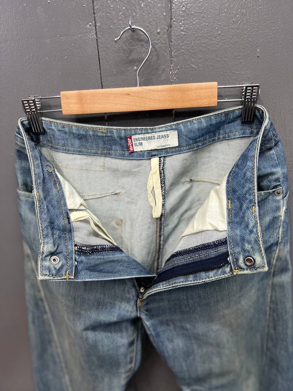 Levi's VINTAGE LEVI’S ENGINEERED JEANS SLIM Size US 26 / EU 42 - 11 Thumbnail