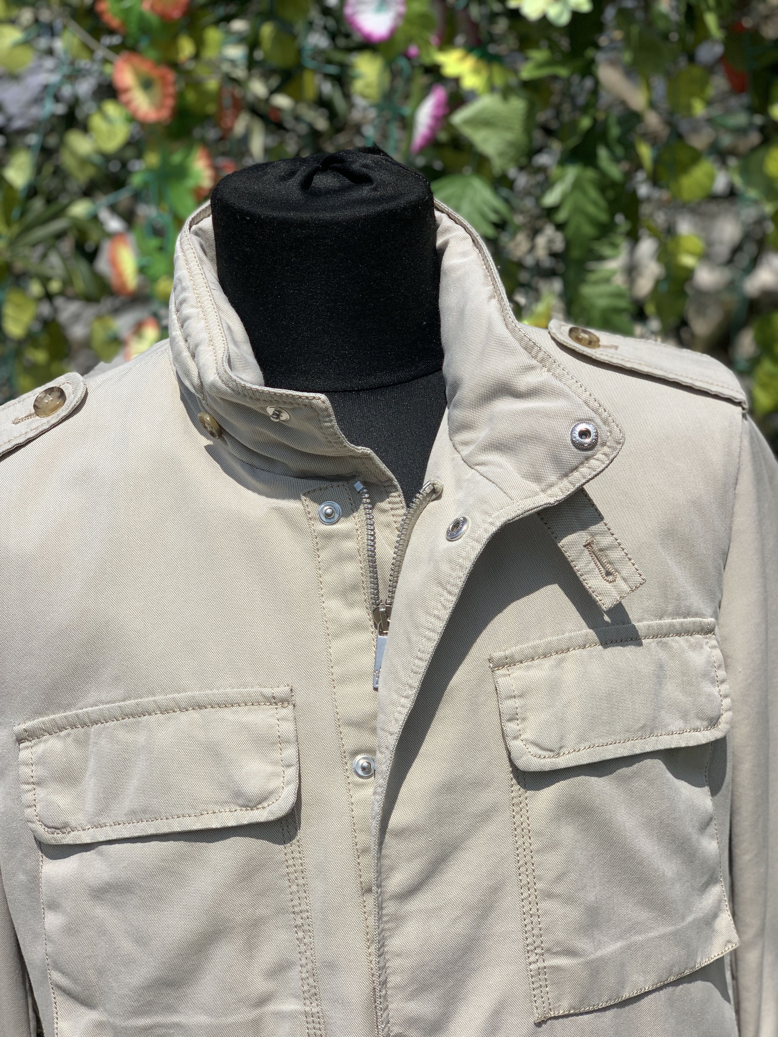 Moncler Vintage 90's Bomber Hooded Size 3 L 52 54 Tuxedo Blazer Slim Size US L / EU 52-54 / 3 - 15 Thumbnail
