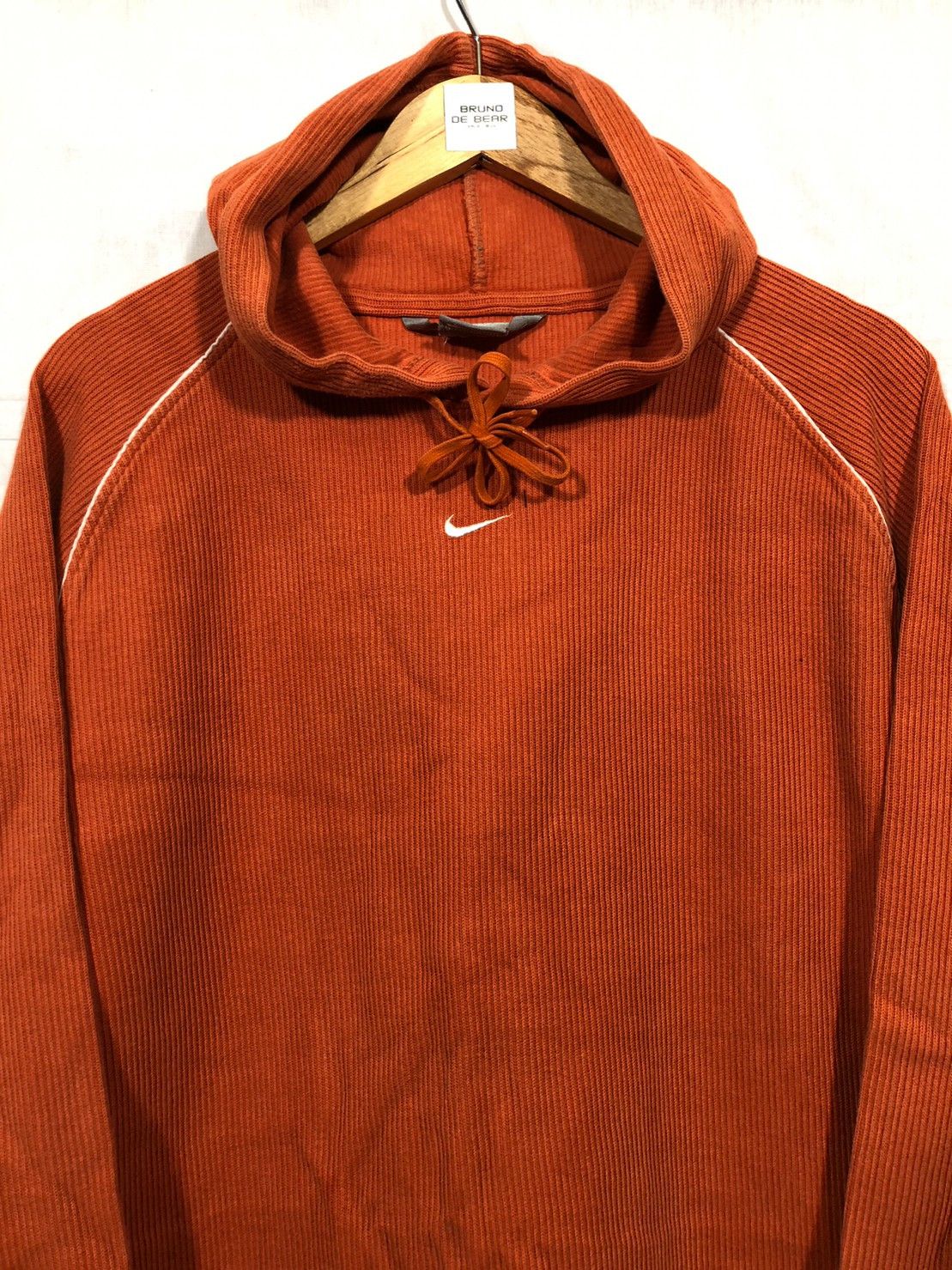 Vintage NIKE Center Swoosh Hoodies