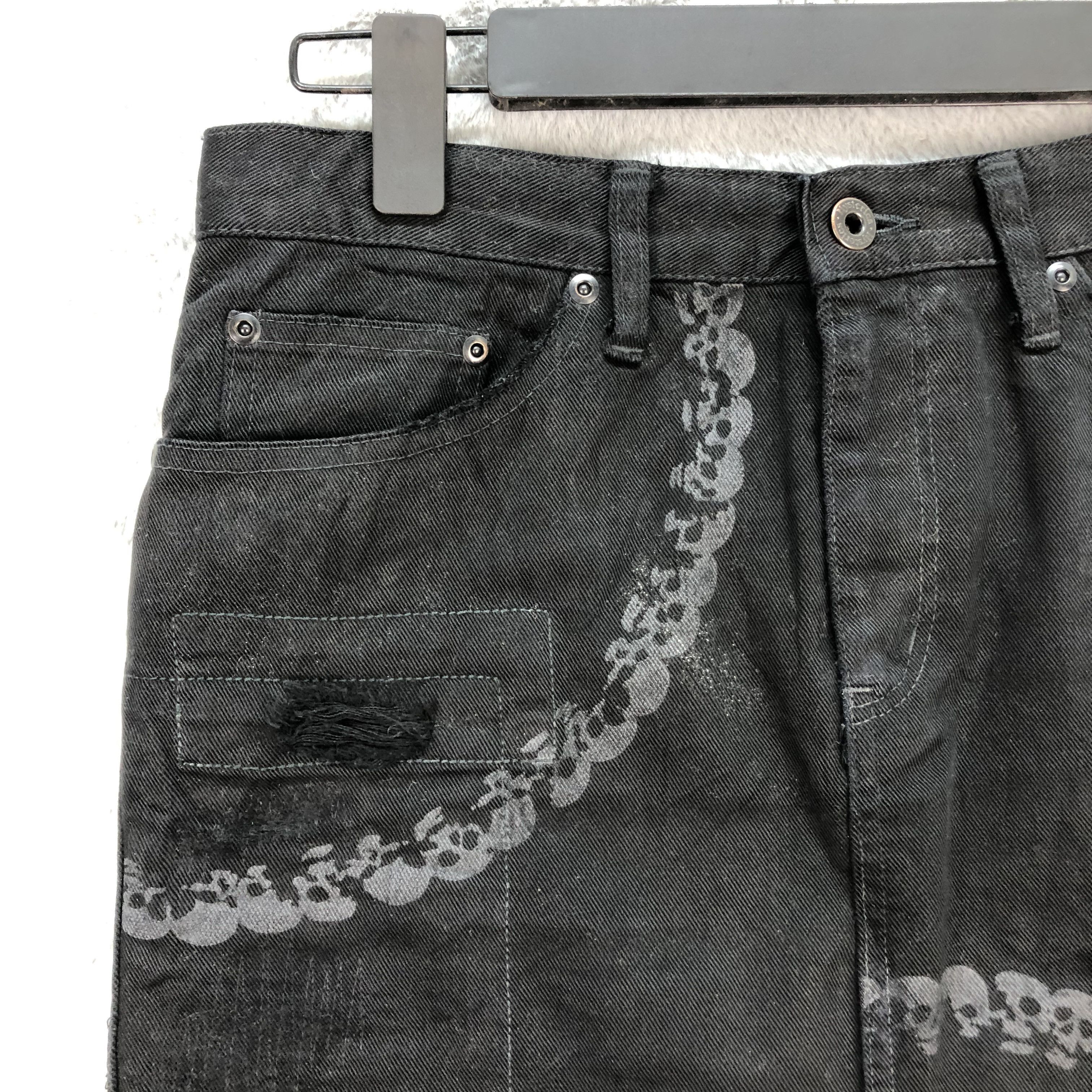 Hysteric Glamour RARE🔥 HYSTERIC GLAMOUR CHAIN SKULLS DENIM SKIRT #5668-201 Size 30" / US 8 / IT 44 - 2 Thumbnail