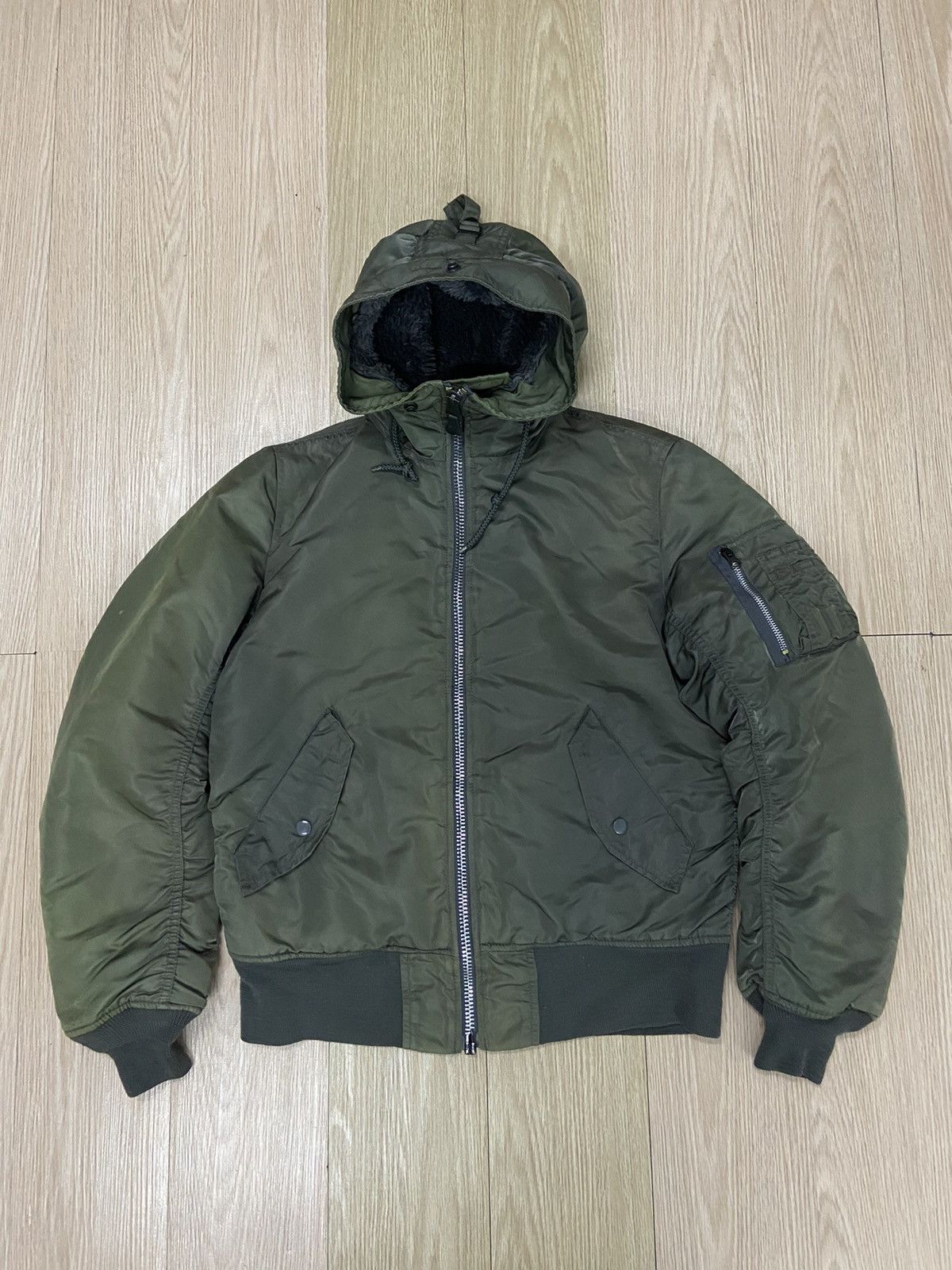 Alpha Industries Vintage 90’s Alpha Industries MA-1 jacket flyers man Size US M / EU 48-50 / 2 - 1 Thumbnail