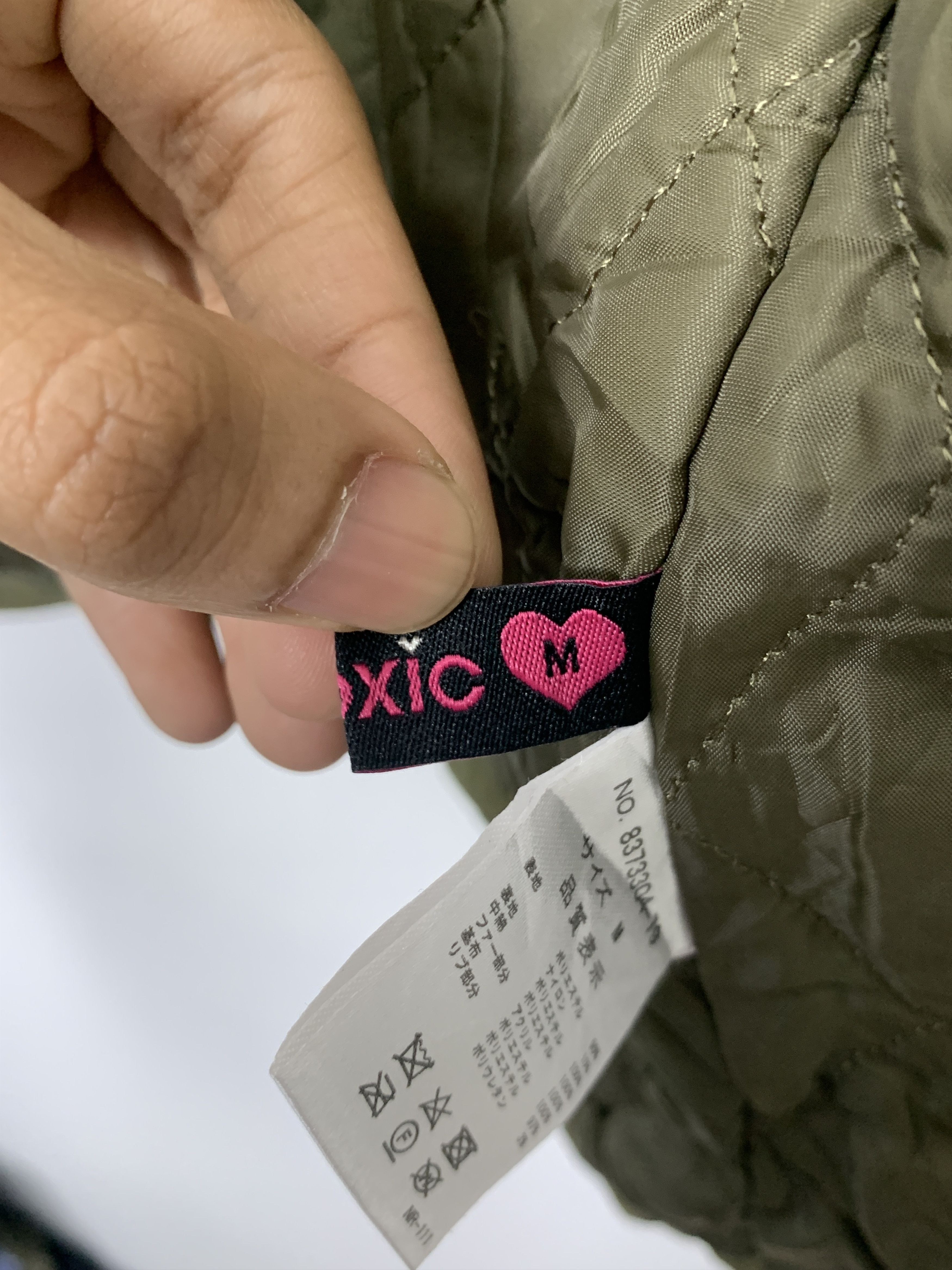 Japanese Brand Vintage LOVETOXIC Hoodie Quilted Lining Jacket J0748 Size US S / EU 44-46 / 1 - 9 Thumbnail