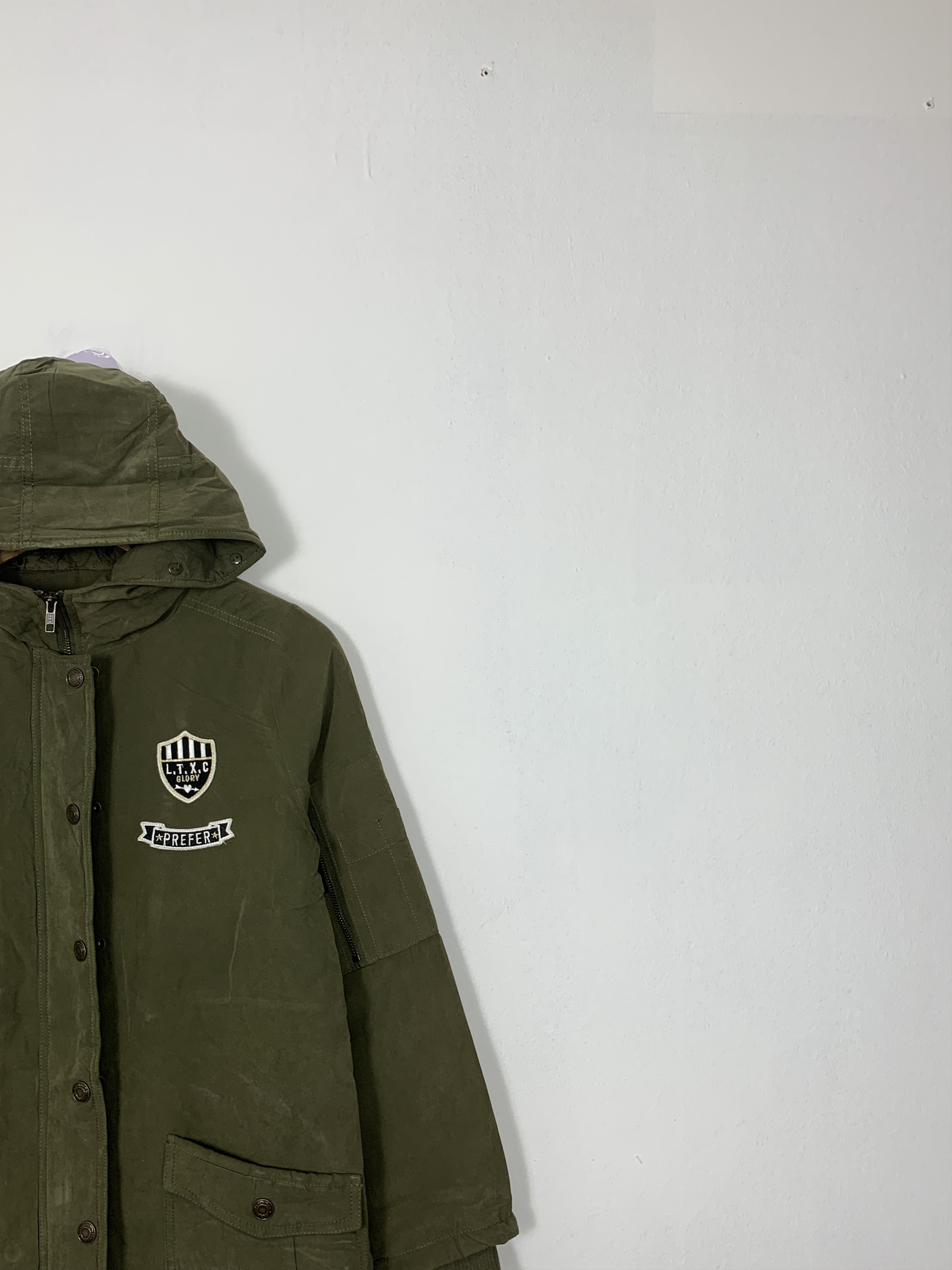 Japanese Brand Vintage LOVETOXIC Hoodie Quilted Lining Jacket J0748 Size US S / EU 44-46 / 1 - 3 Thumbnail
