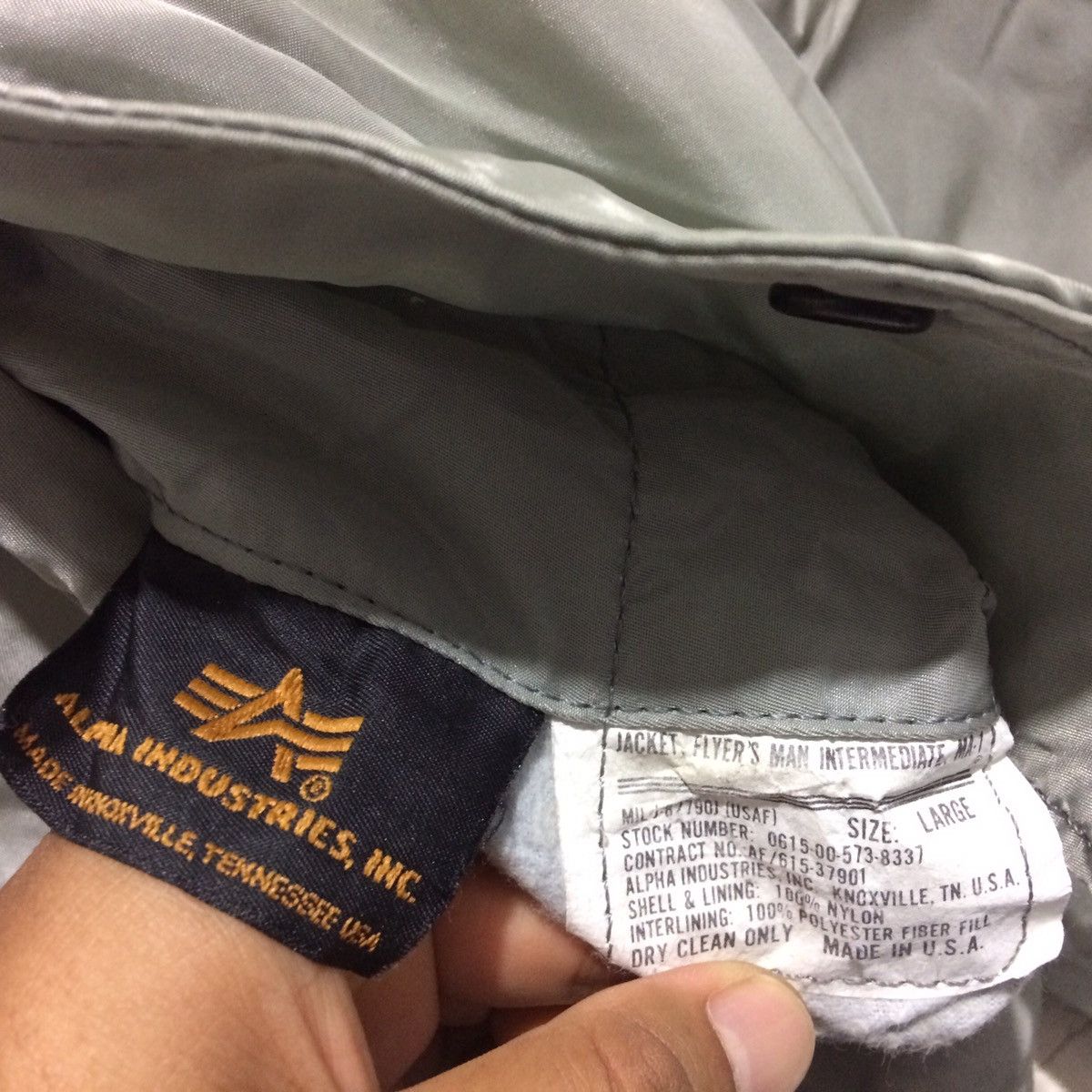 Alpha Industries Vintage Alpha Industries Bomber Jacket Reversible Made USA Size US L / EU 52-54 / 3 - 7 Thumbnail