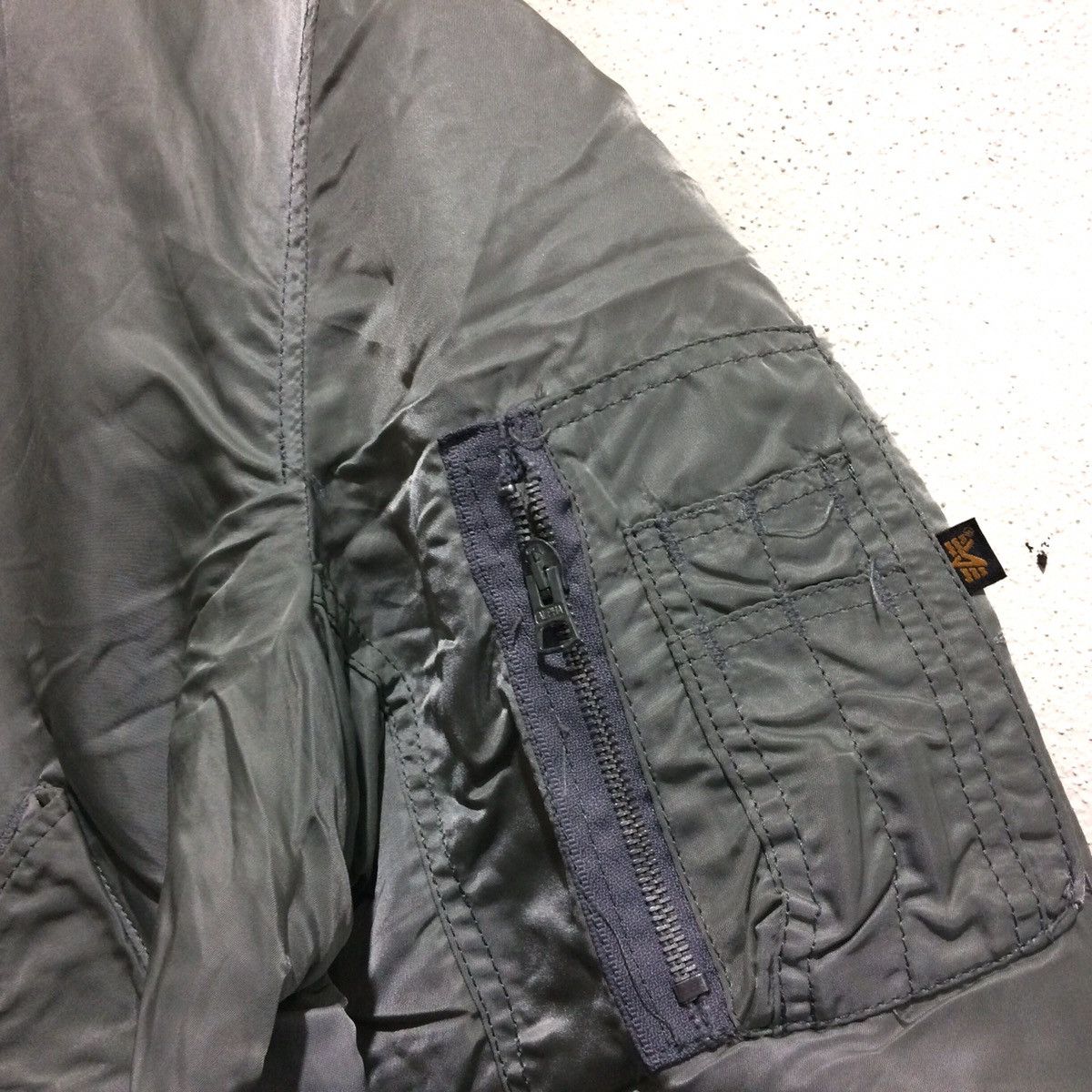 Alpha Industries Vintage Alpha Industries Bomber Jacket Reversible Made USA Size US L / EU 52-54 / 3 - 2 Thumbnail