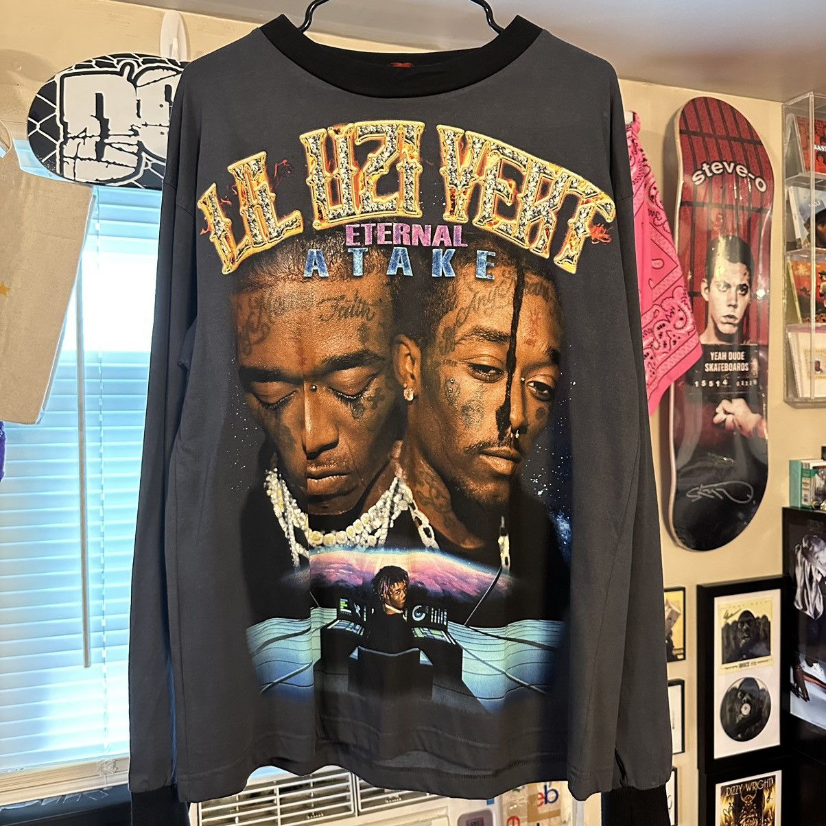 Lil Uzi Vert Marino Morwood: Lil Uzi Vert - Eternal Atake Size US L / EU 52-54 / 3 - 1 Thumbnail
