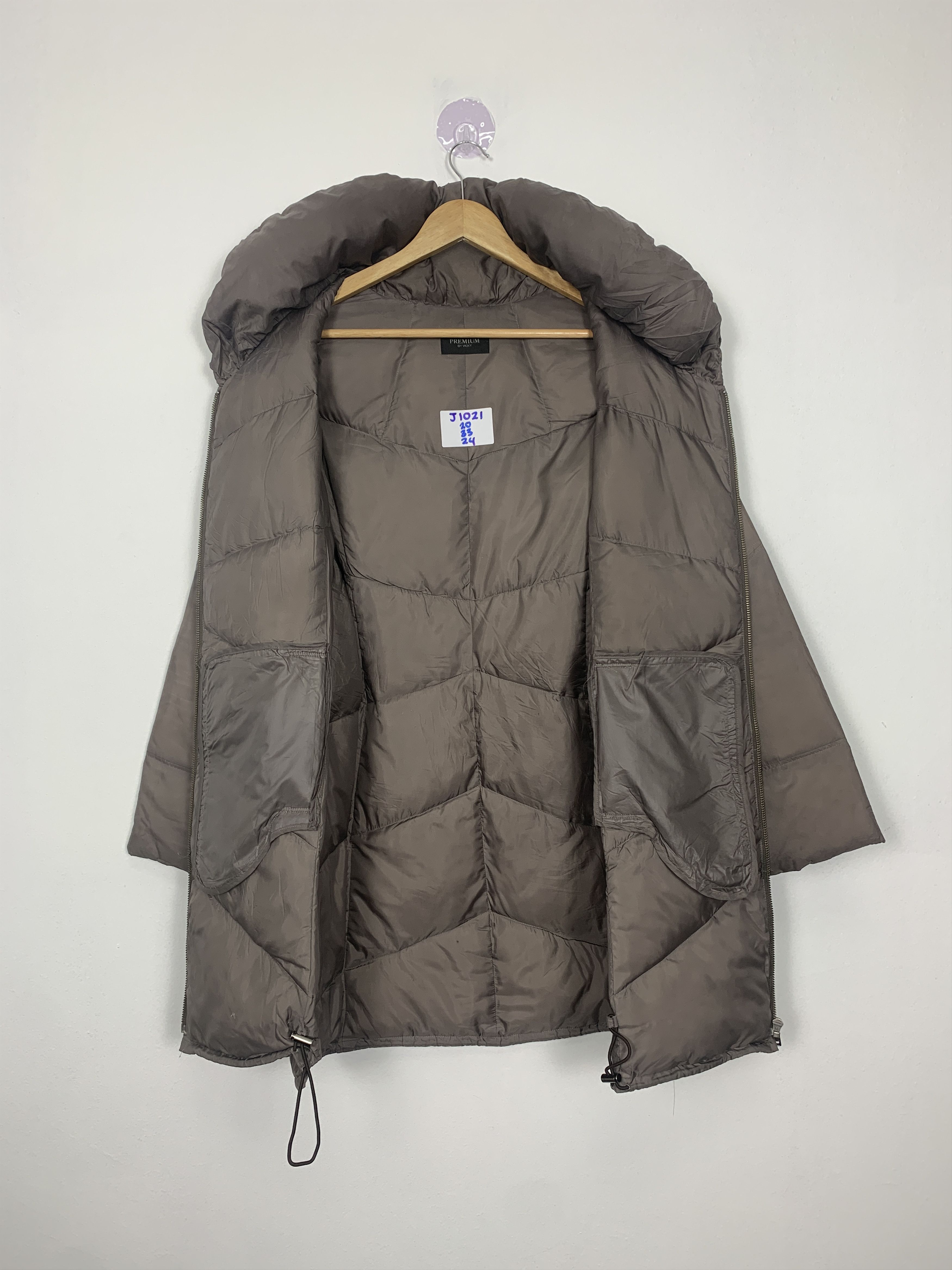 Japanese Brand Vintage PREMIUM BY VICKY Puffer Long Jacket J1021 Size US S / EU 44-46 / 1 - 7 Thumbnail