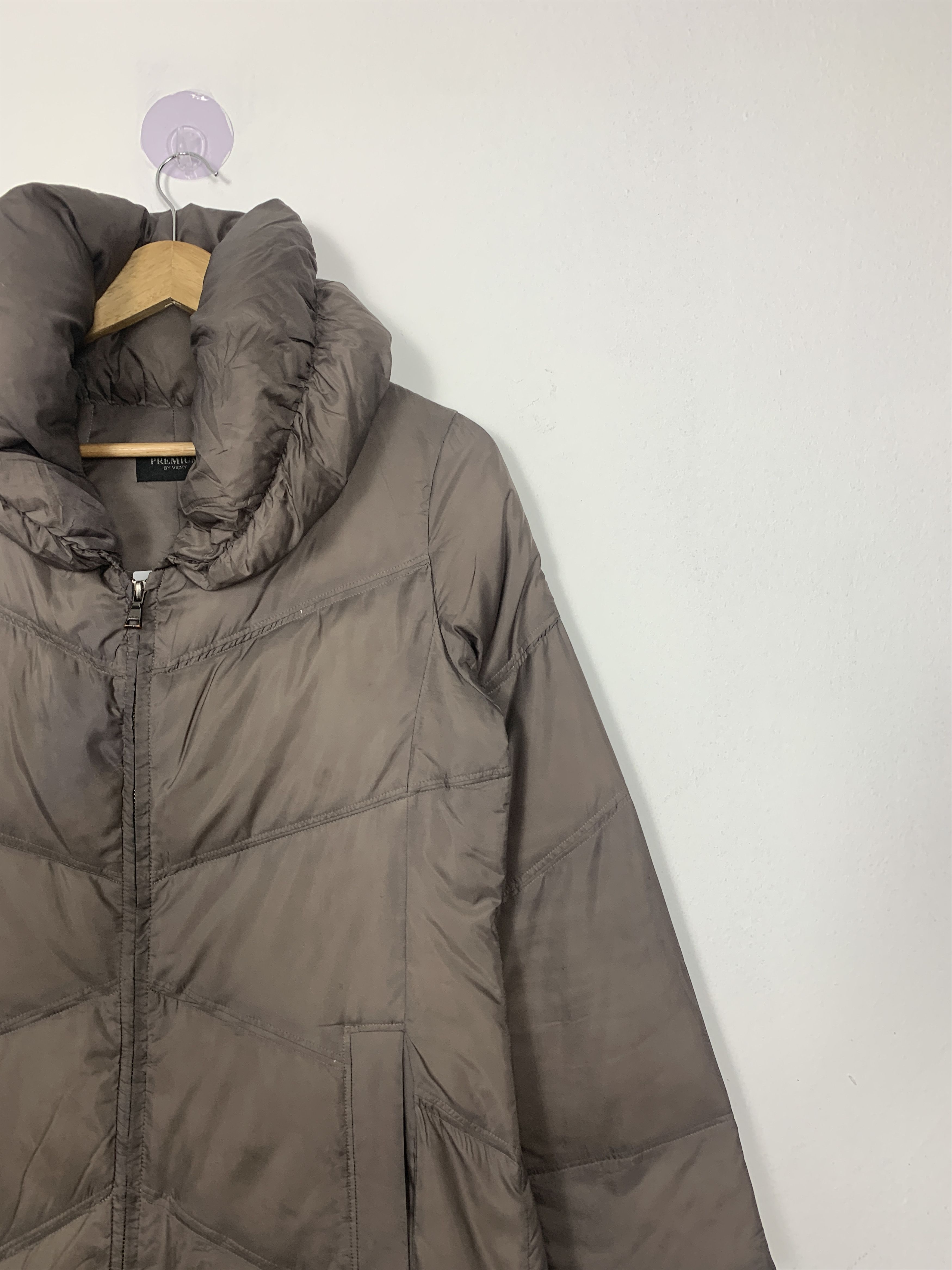 Japanese Brand Vintage PREMIUM BY VICKY Puffer Long Jacket J1021 Size US S / EU 44-46 / 1 - 3 Thumbnail