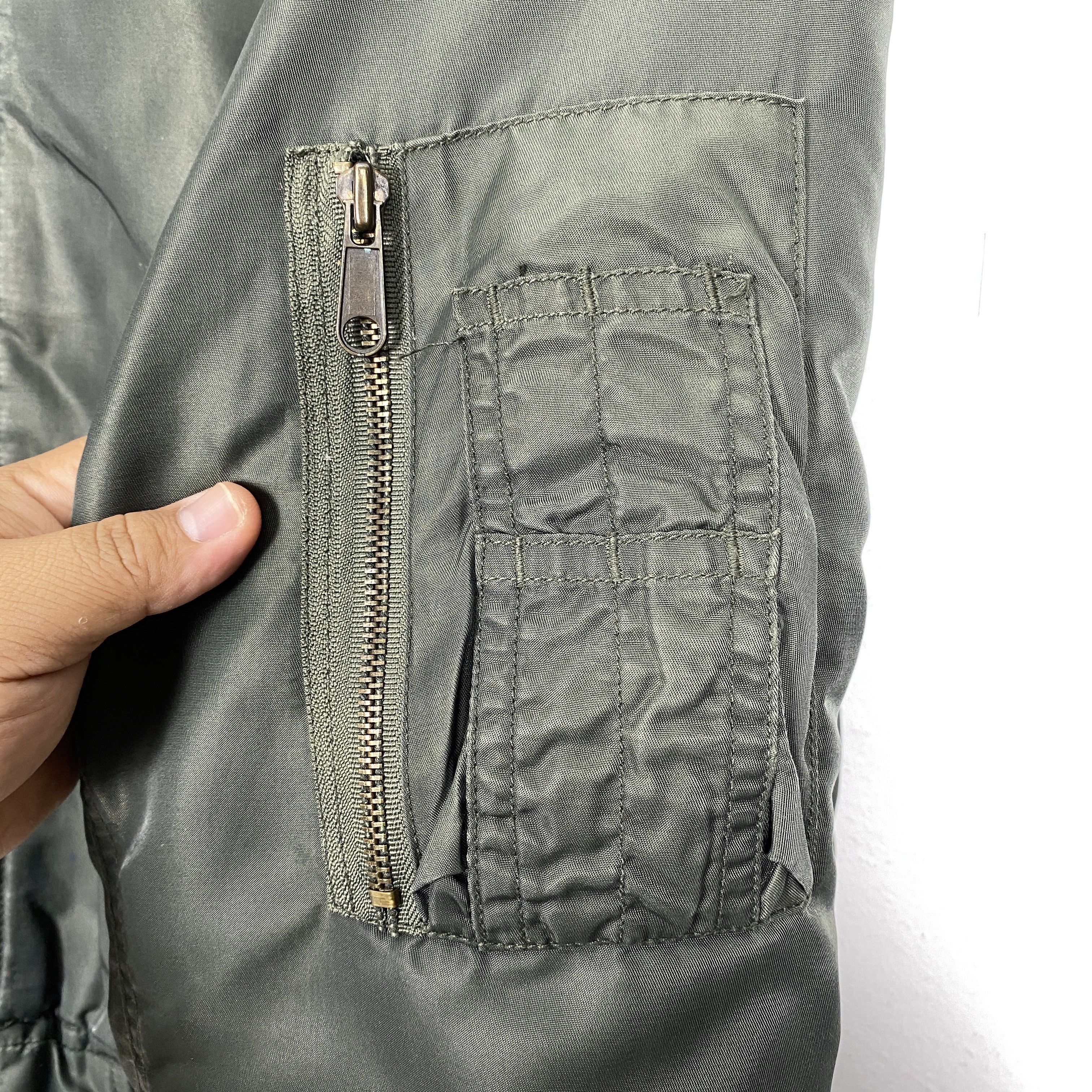 Vintage Vintage MA-1 Bombers Jacket J0201 Size US M / EU 48-50 / 2 - 10 Thumbnail