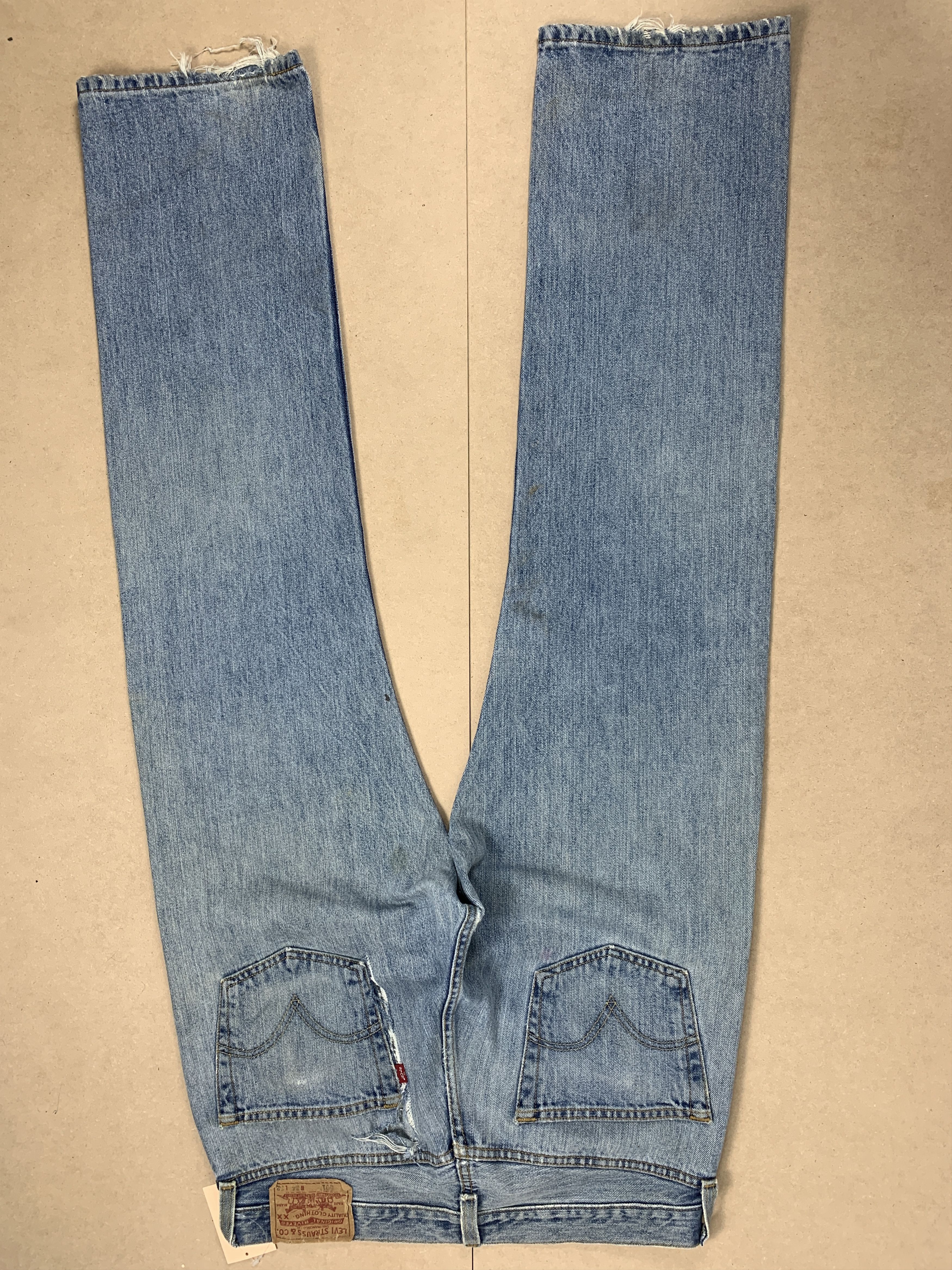Levi's Vintage LEVI'S 501 Distressed Faded Jeans P0178 Size US 34 / EU 50 - 8 Thumbnail