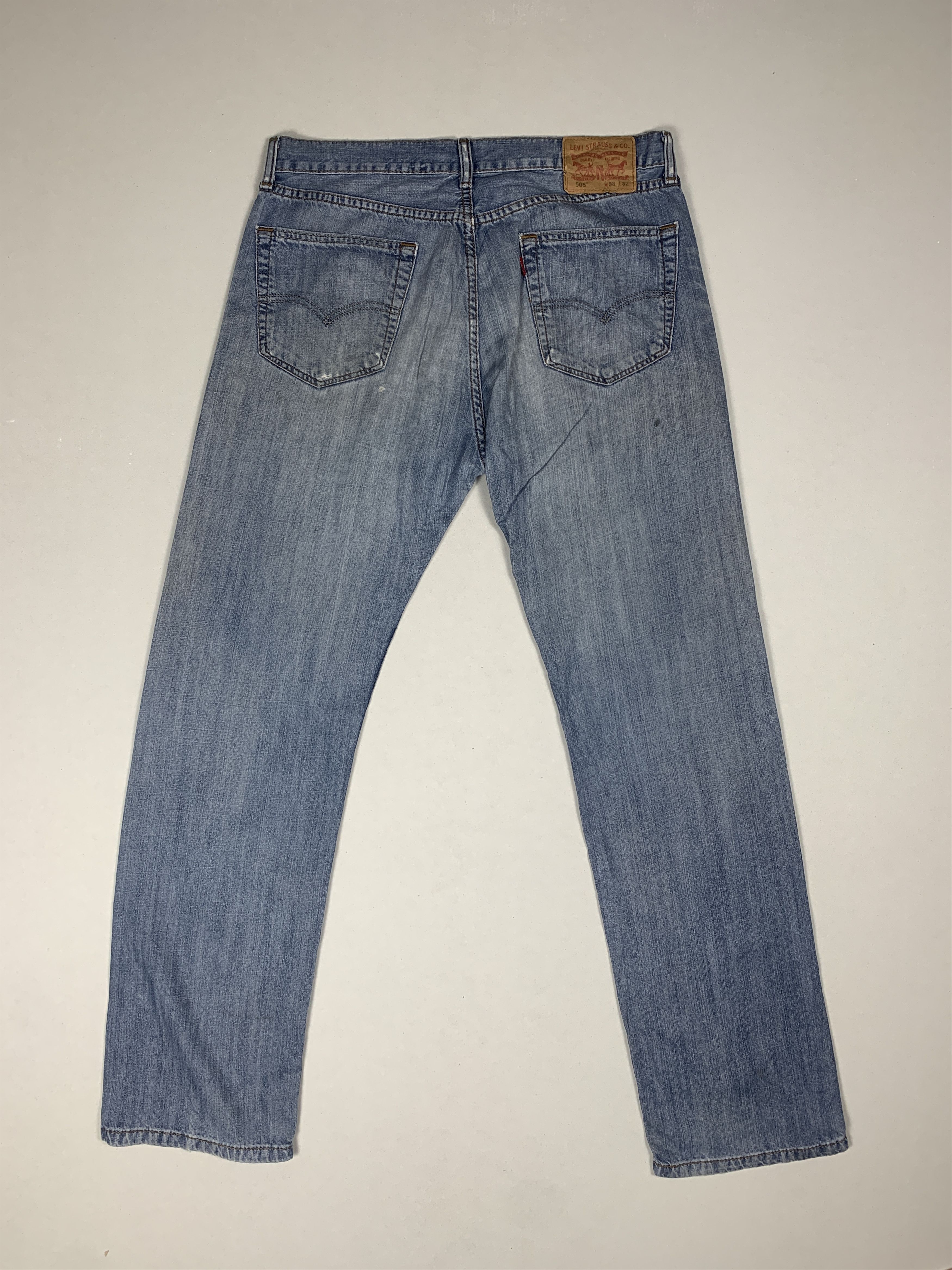 Levi's × Vintage Vintage LEVI'S 505 Distressed Faded Straight Cut Mid Wash Size US 32 / EU 48 - 14 Thumbnail