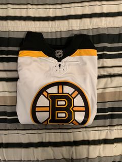 Reebok EDGE Johnny Boychuk Boston Bruins Winter Classic Authentic with  Stanley Cup Finals Jersey - Yellow