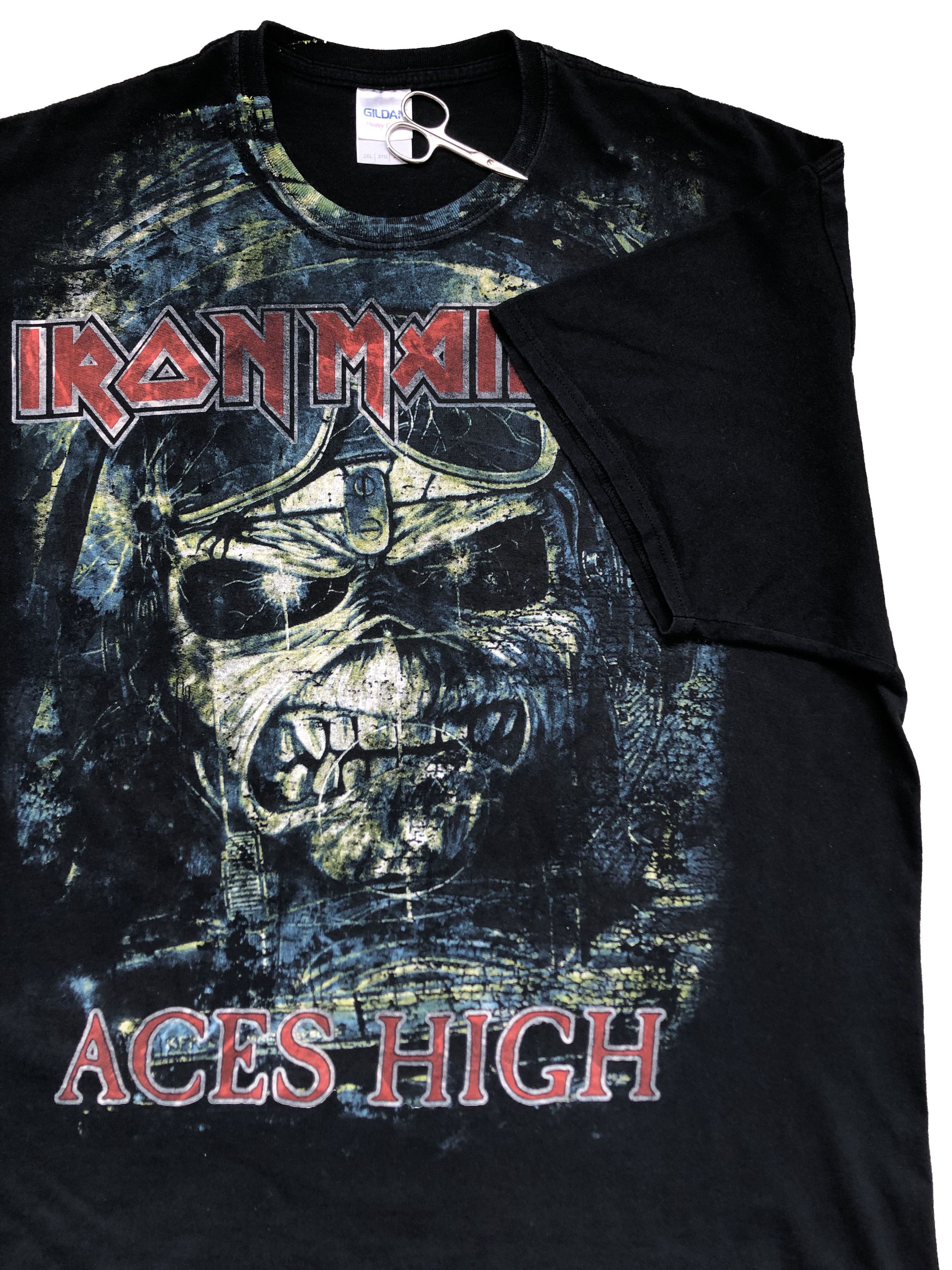 Band Tees × Iron Maiden × Vintage Vintage Iron Maiden Aces High Crazy Overprint Tee Y2k Hype Size US XXL / EU 58 / 5 - 2 Thumbnail