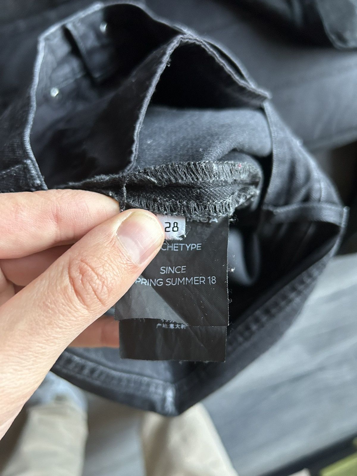 Balenciaga SS18 Archetype Destroyed Knee Black Jeans Size US 28 / EU 44 - 17 Thumbnail