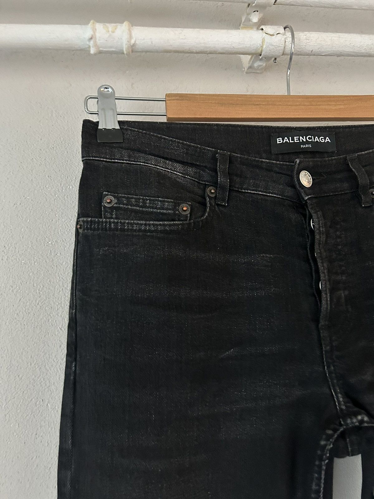 Balenciaga SS18 Archetype Destroyed Knee Black Jeans Size US 28 / EU 44 - 2 Thumbnail