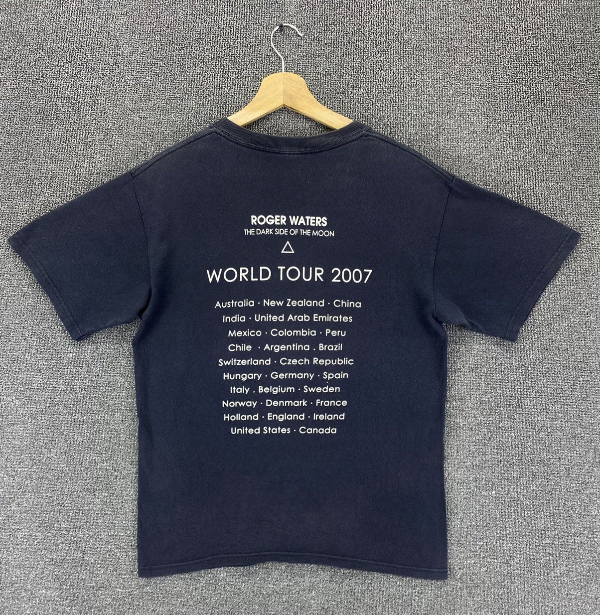 Band Tees Vintage Pink Floyd Roger Waters Tour Dark Side Tee T Shirts Size US M / EU 48-50 / 2 - 7 Thumbnail