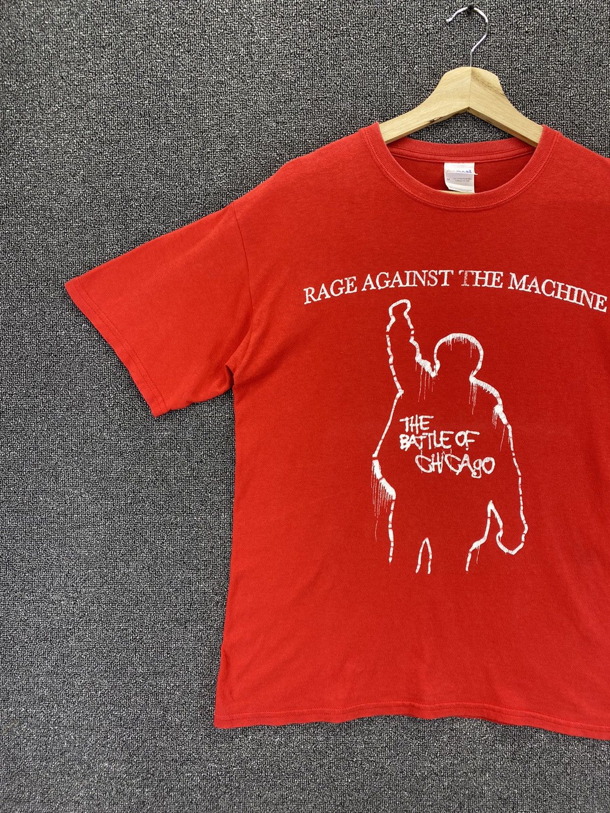 Band Tees Vintage Rage Against The Machine Rock Band Tees T Shirts Size US M / EU 48-50 / 2 - 2 Thumbnail