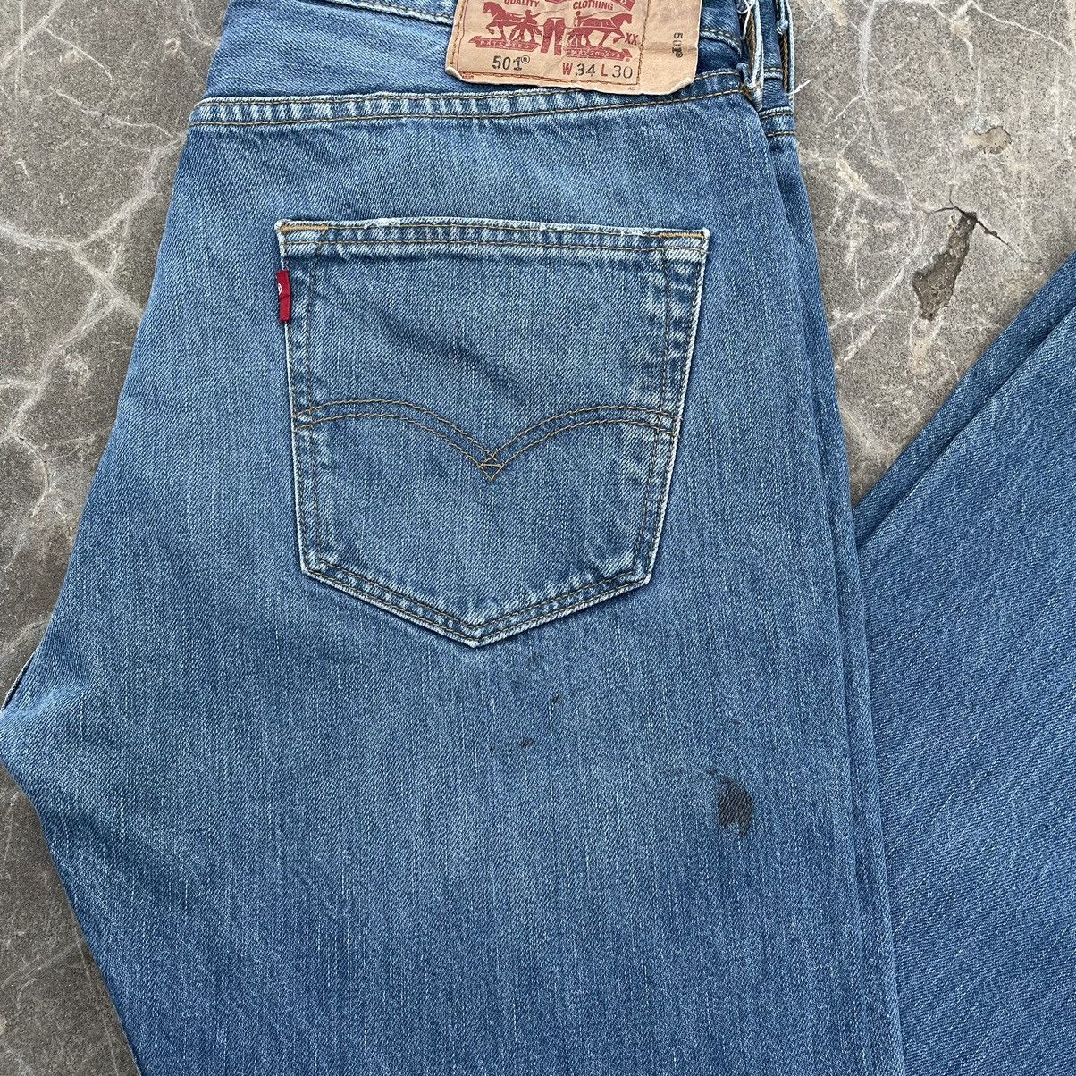 Levi's × Vintage Vintage Levi’s 501 Blue Jeans W34xL30 90s Streetwear Pants Size US 34 / EU 50 - 4 Thumbnail